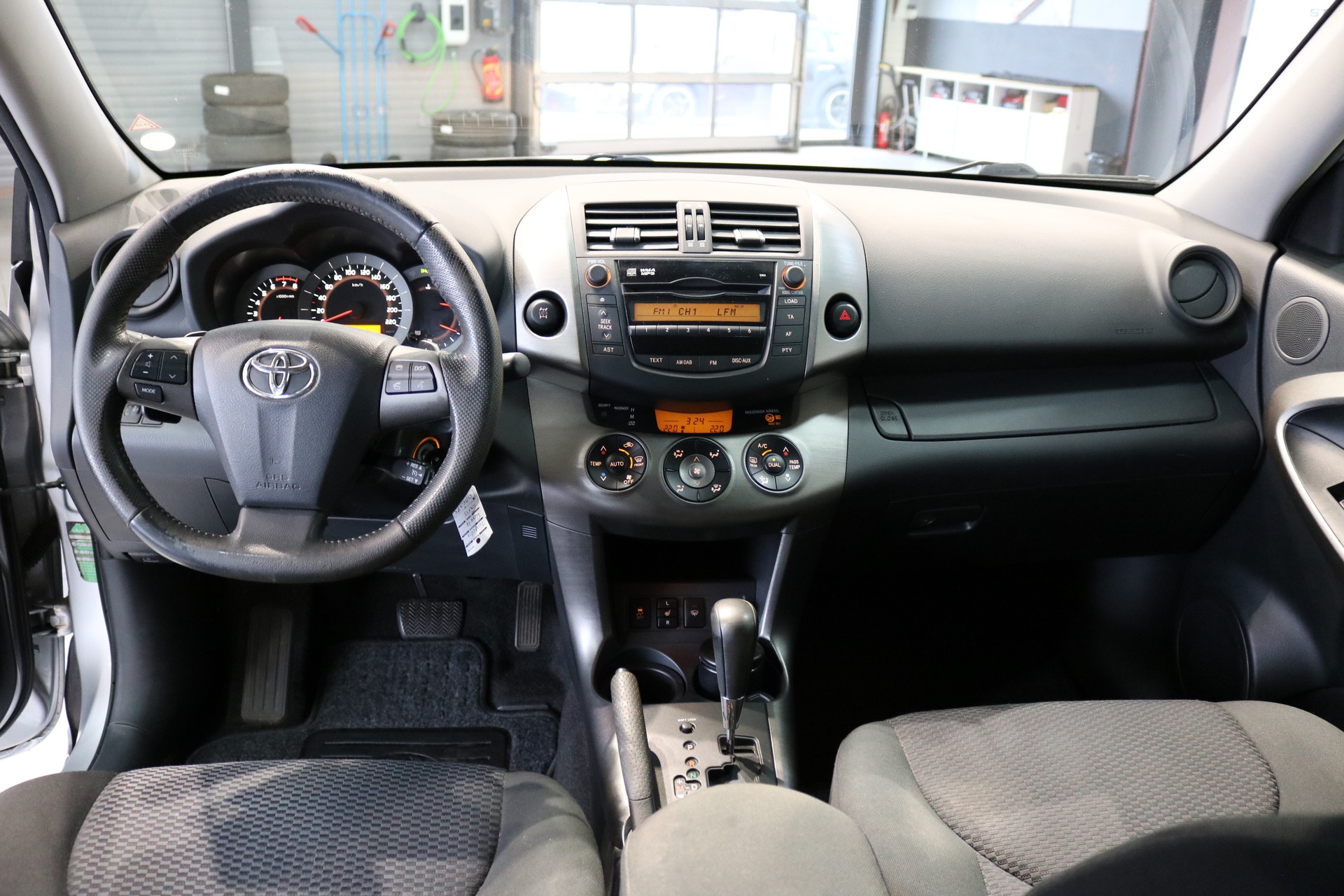TOYOTA RAV-4 2.0 16V Linea Luna Multidrive-showroom-element-2