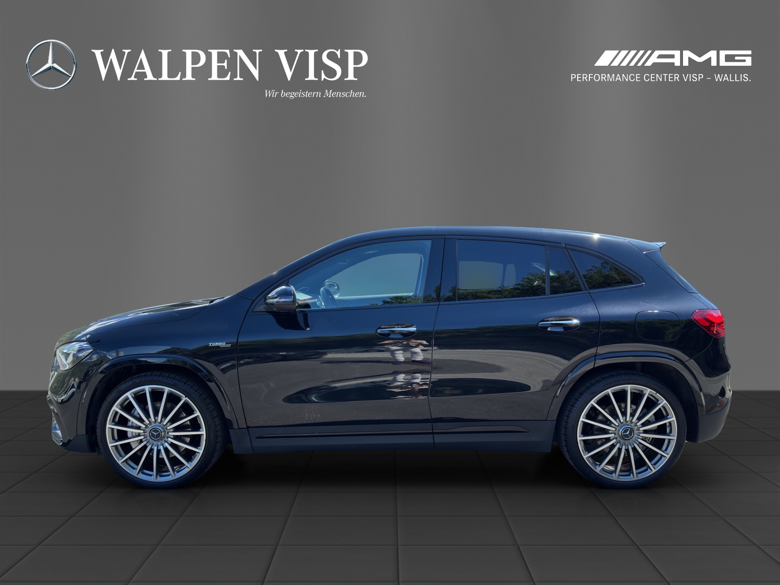 MERCEDES-BENZ GLA AMG 35 4Matic 8G-DCT-showroom-element-2
