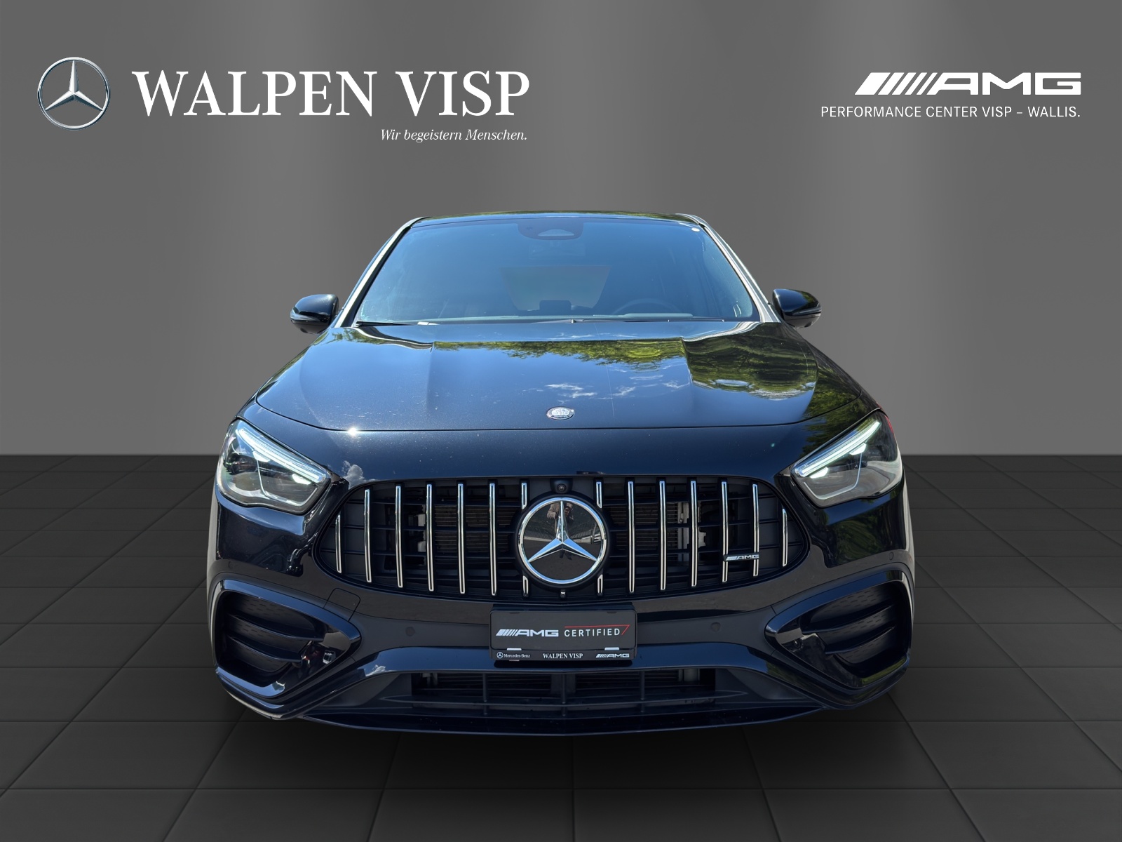 MERCEDES-BENZ GLA AMG 35 4Matic 8G-DCT-showroom-element-1