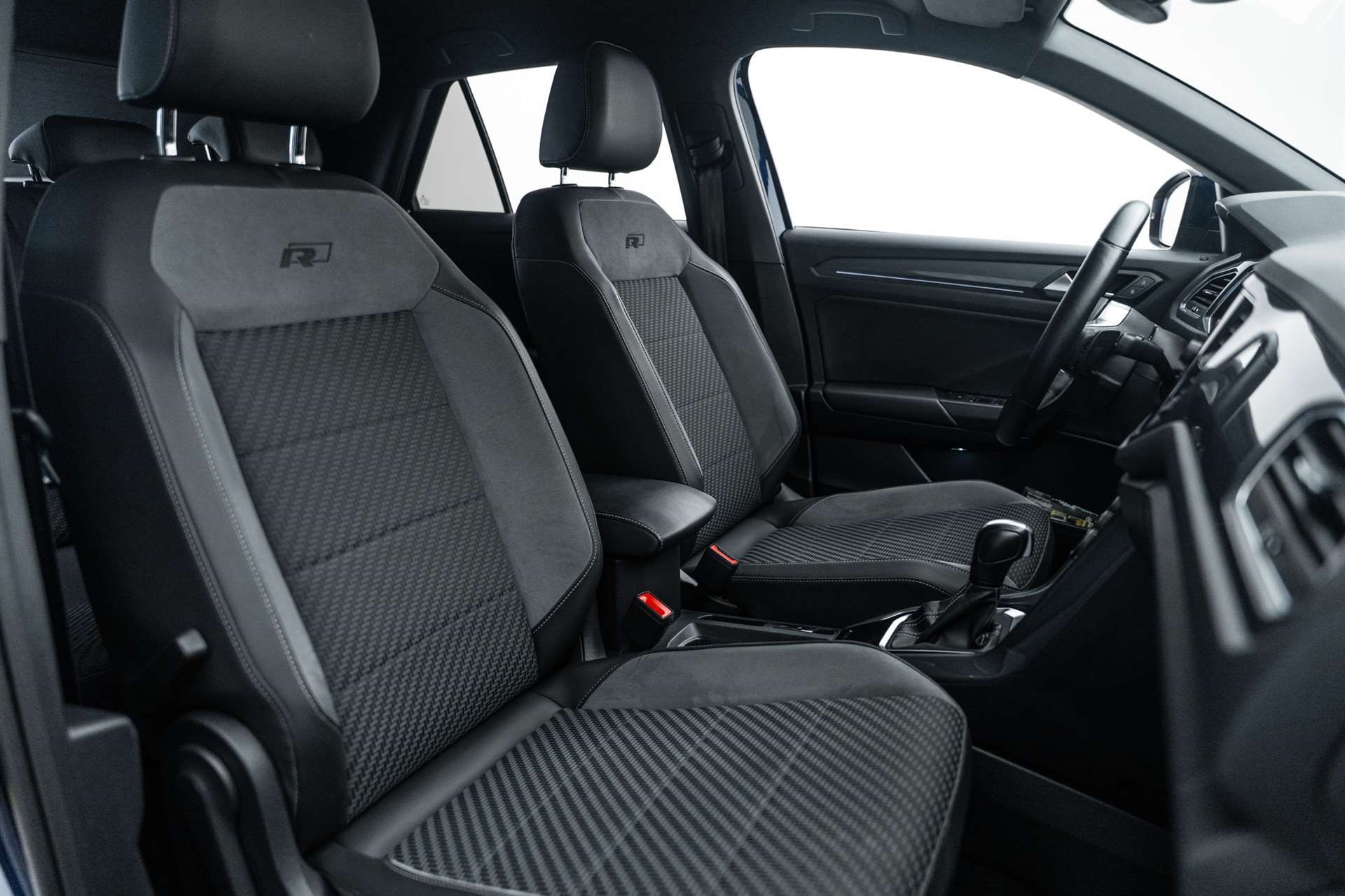 VW T-Roc 1.5 TSI EVO R-Line Sport DSG-image-11