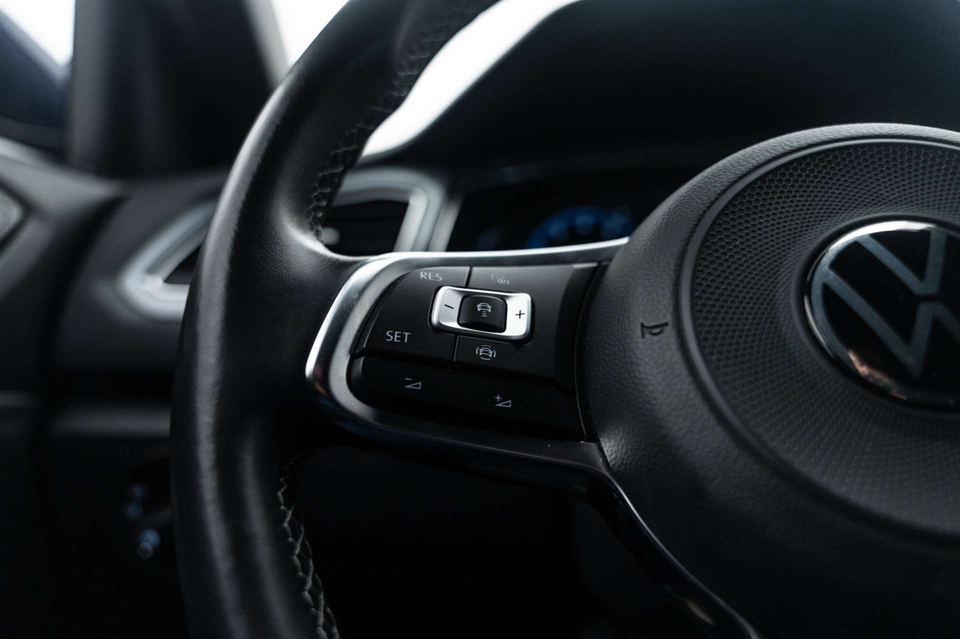 VW T-Roc 1.5 TSI EVO R-Line Sport DSG-image-15