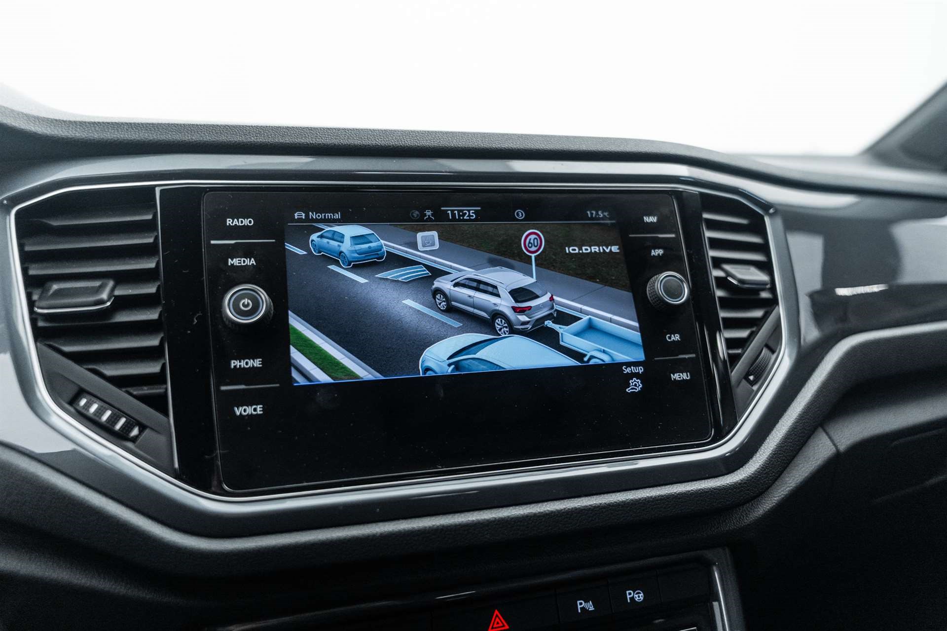 VW T-Roc 1.5 TSI EVO R-Line Sport DSG-image-21