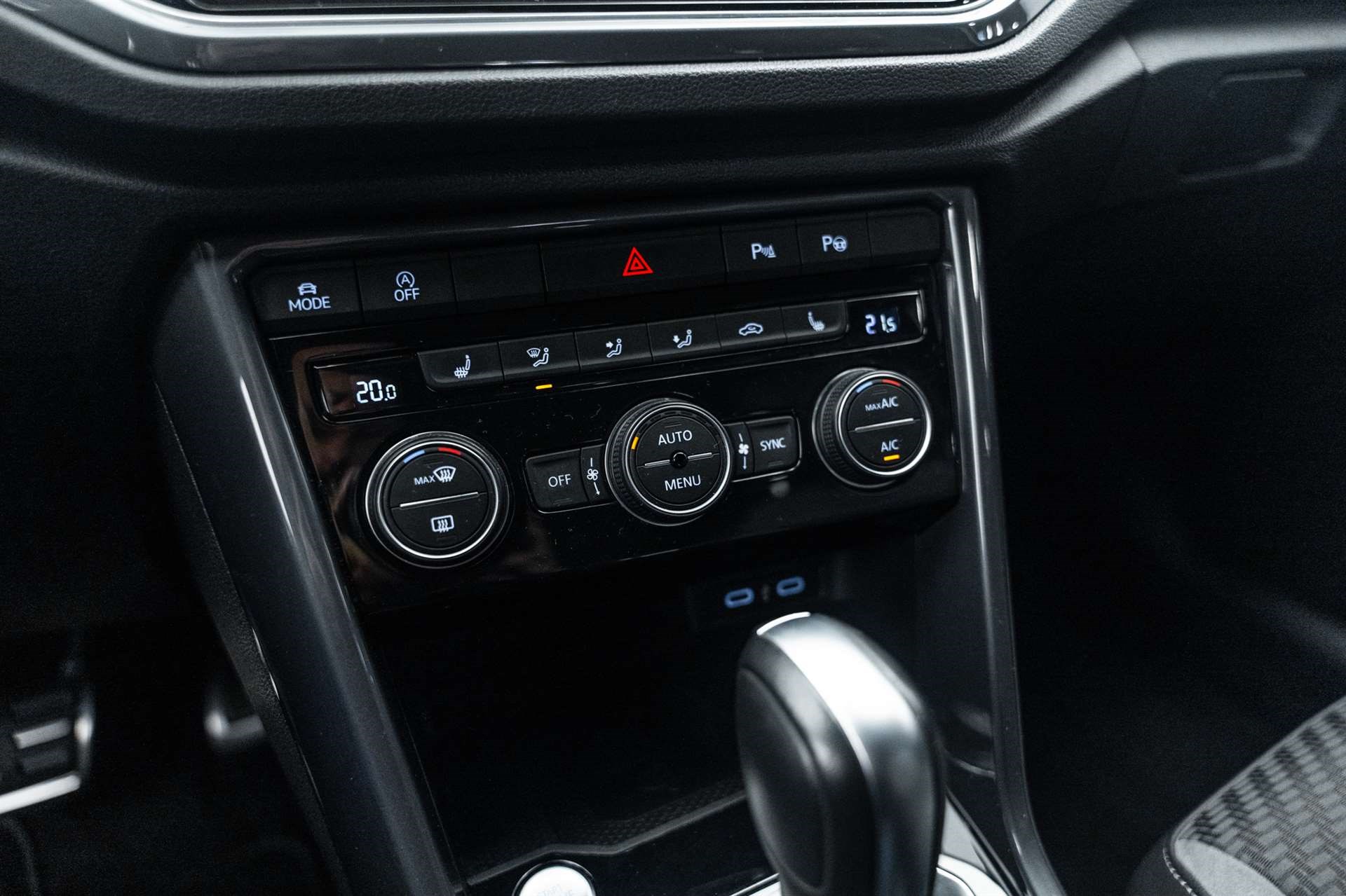 VW T-Roc 1.5 TSI EVO R-Line Sport DSG-image-23
