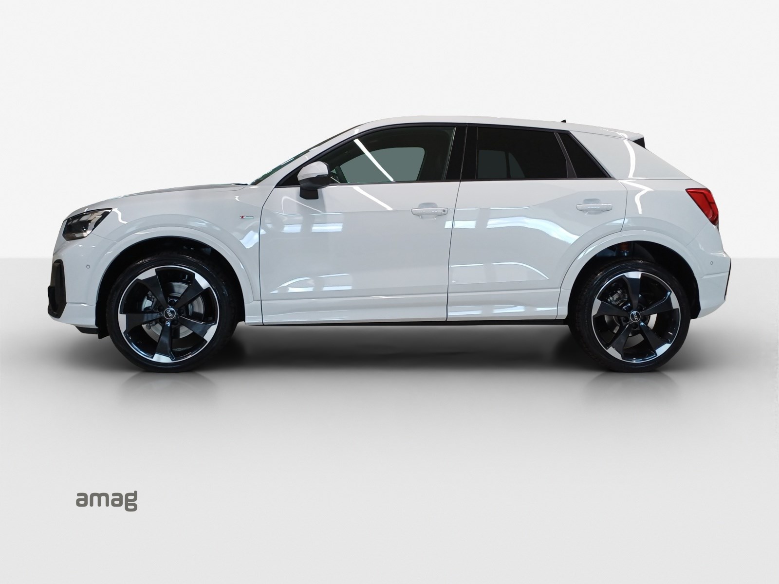 AUDI Q2 35 TFSI S line S-tronic-showroom-element-1