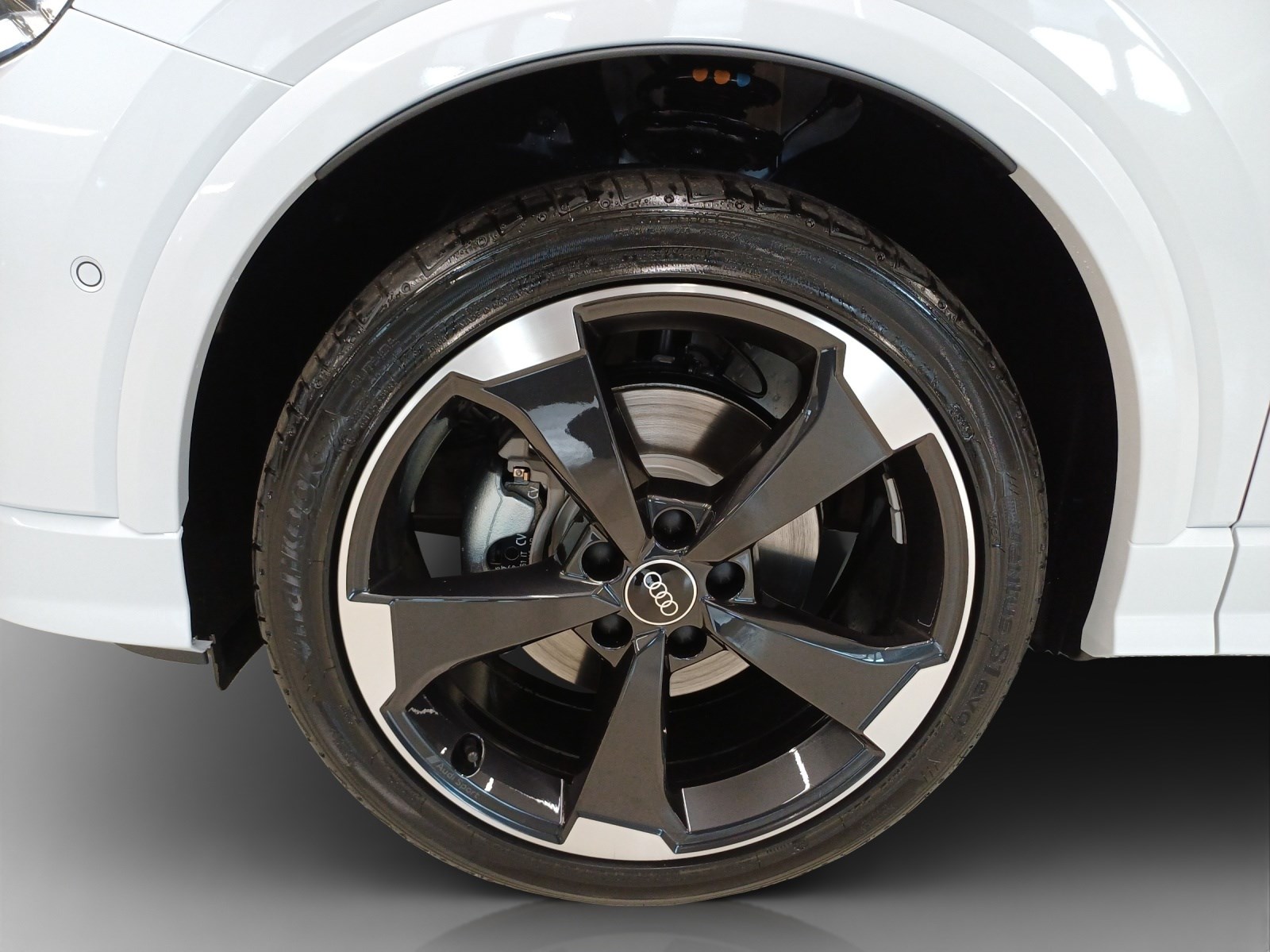 AUDI Q2 35 TFSI S line S-tronic-image-13