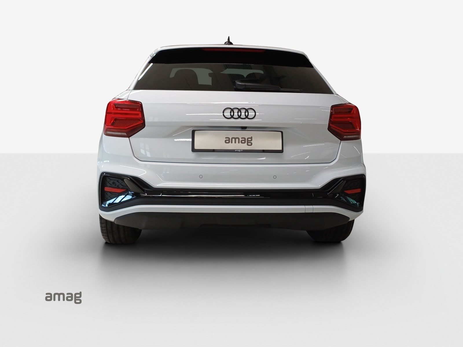 AUDI Q2 35 TFSI S line S-tronic-showroom-element-3