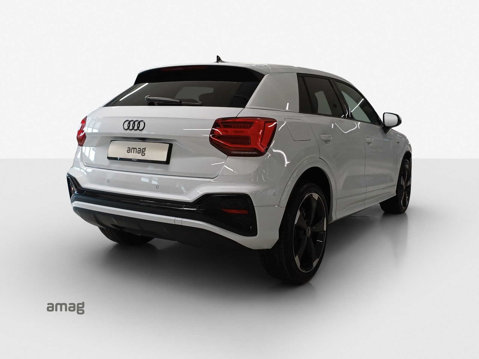 AUDI Q2 35 TFSI S line S-tronic-image-4