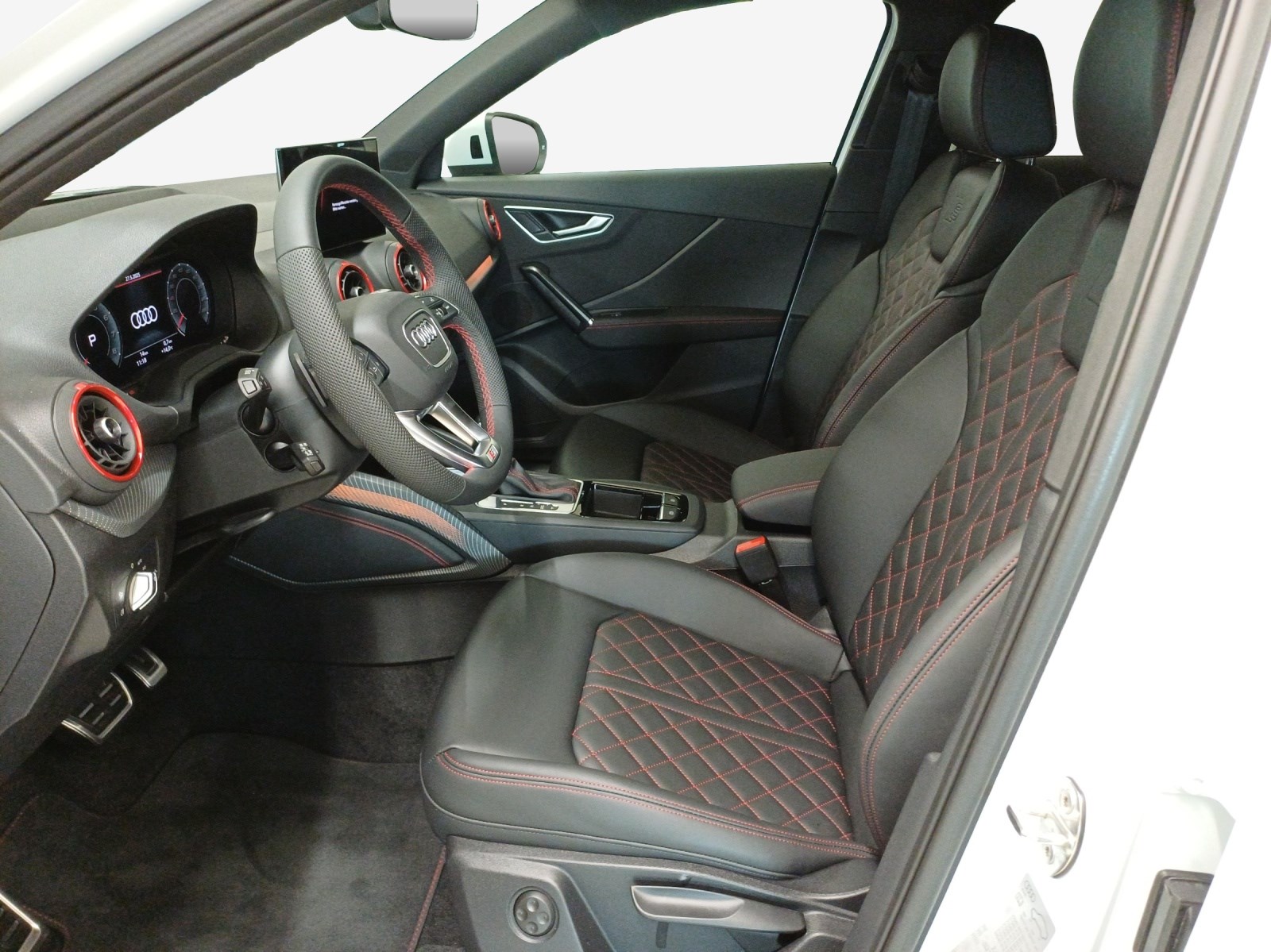 AUDI Q2 35 TFSI S line S-tronic-image-7