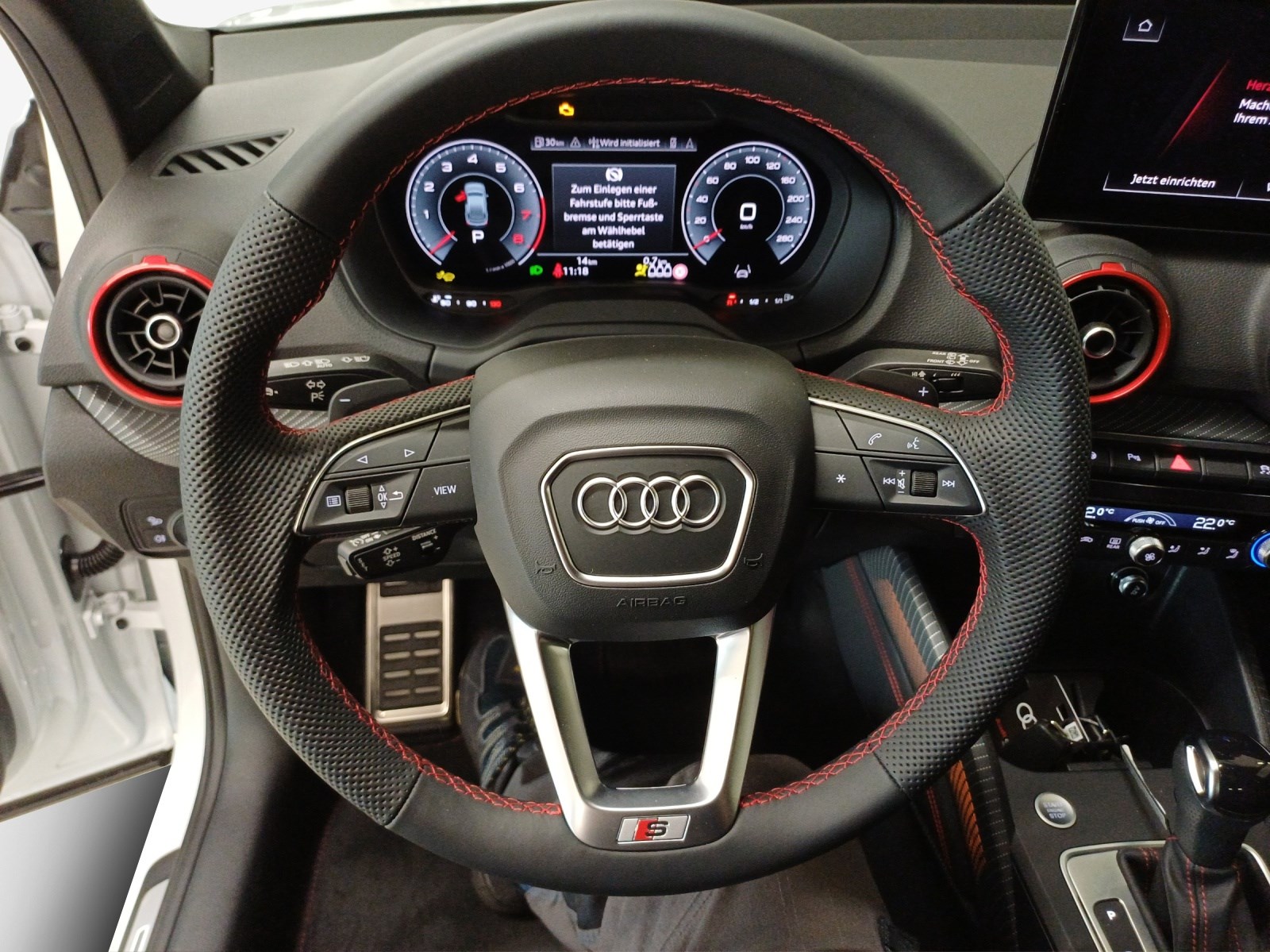 AUDI Q2 35 TFSI S line S-tronic-image-9