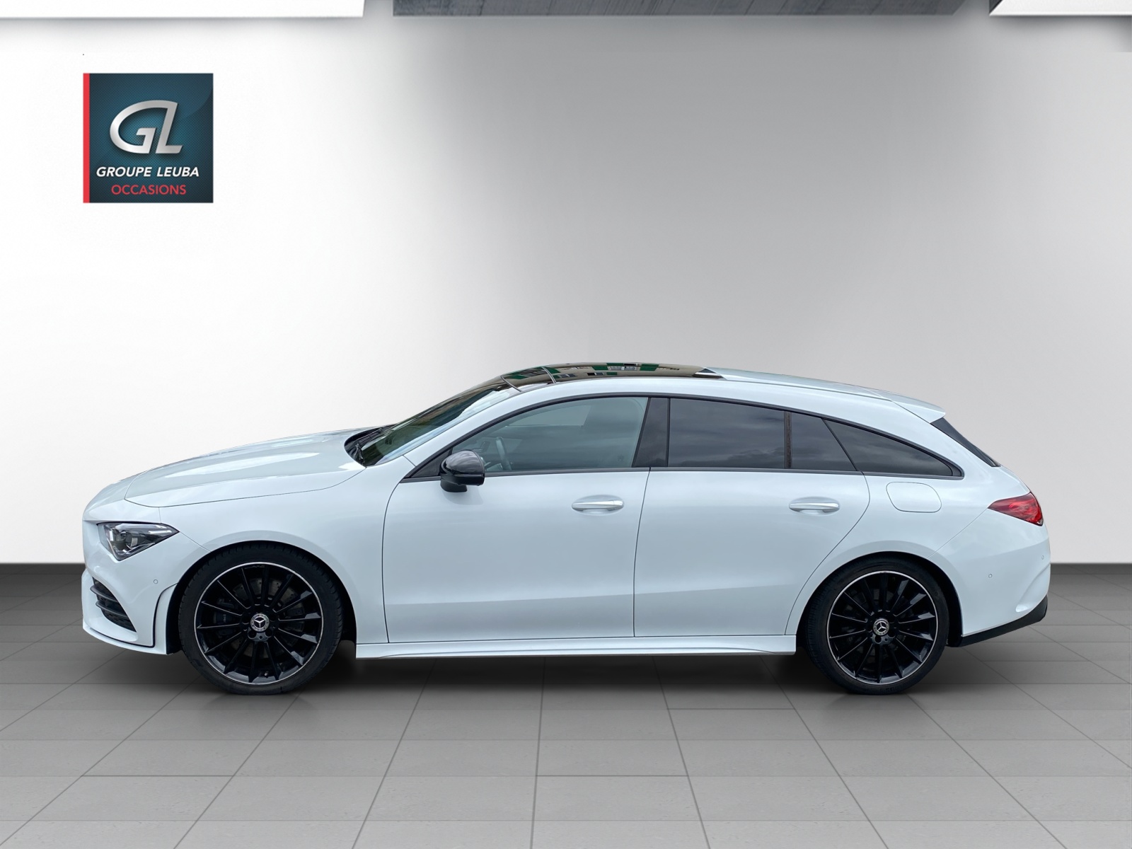 MERCEDES-BENZ CLA SB 250 AMG Line 4M 7G-showroom-element-2