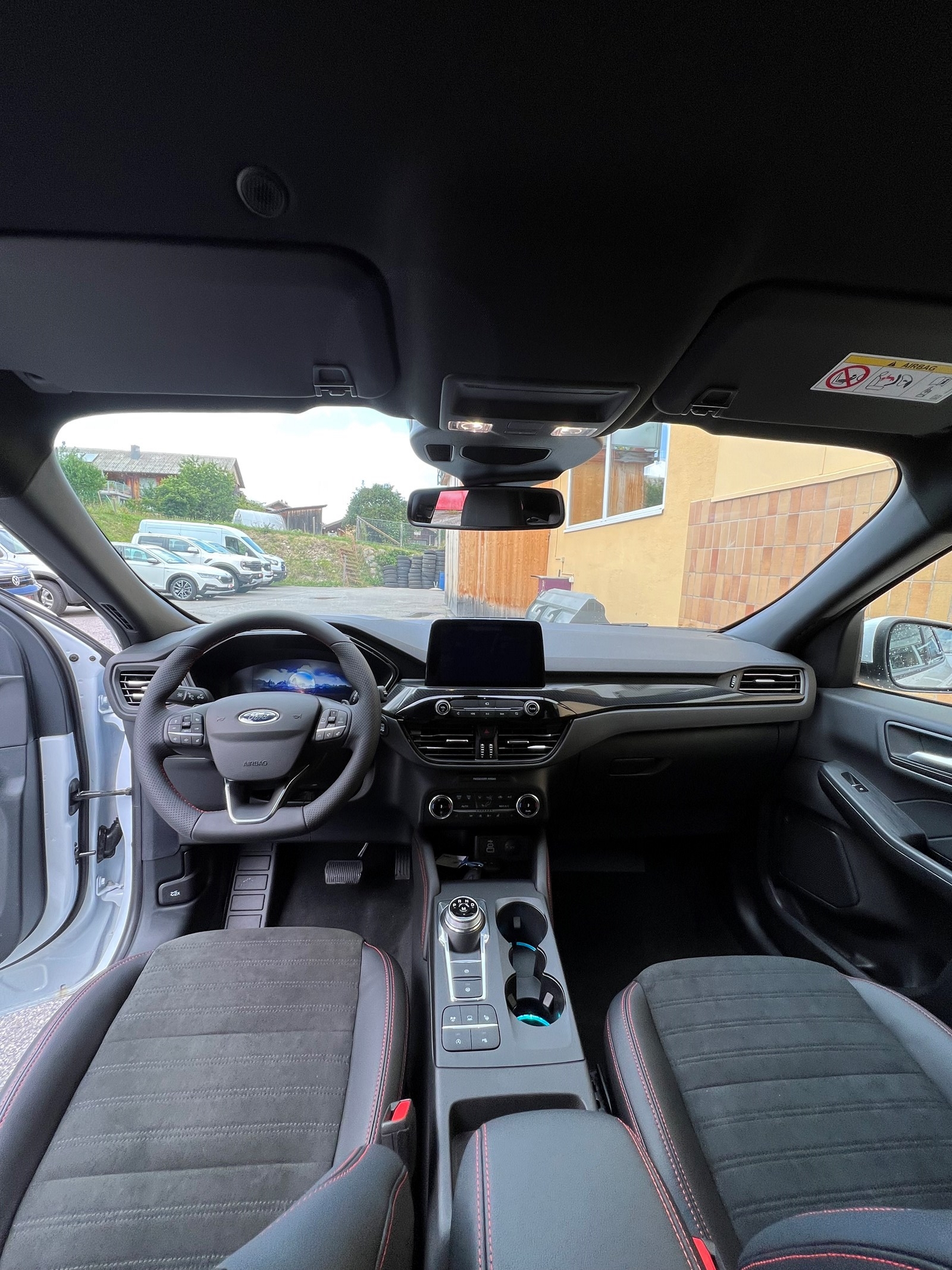 FORD KUGA 2.0 EcoBlue ST-Line X AWD-image-4