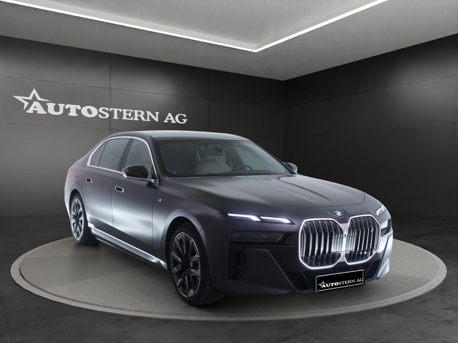 BMW i7 xDrive 60 M Sport-showroom-element-1