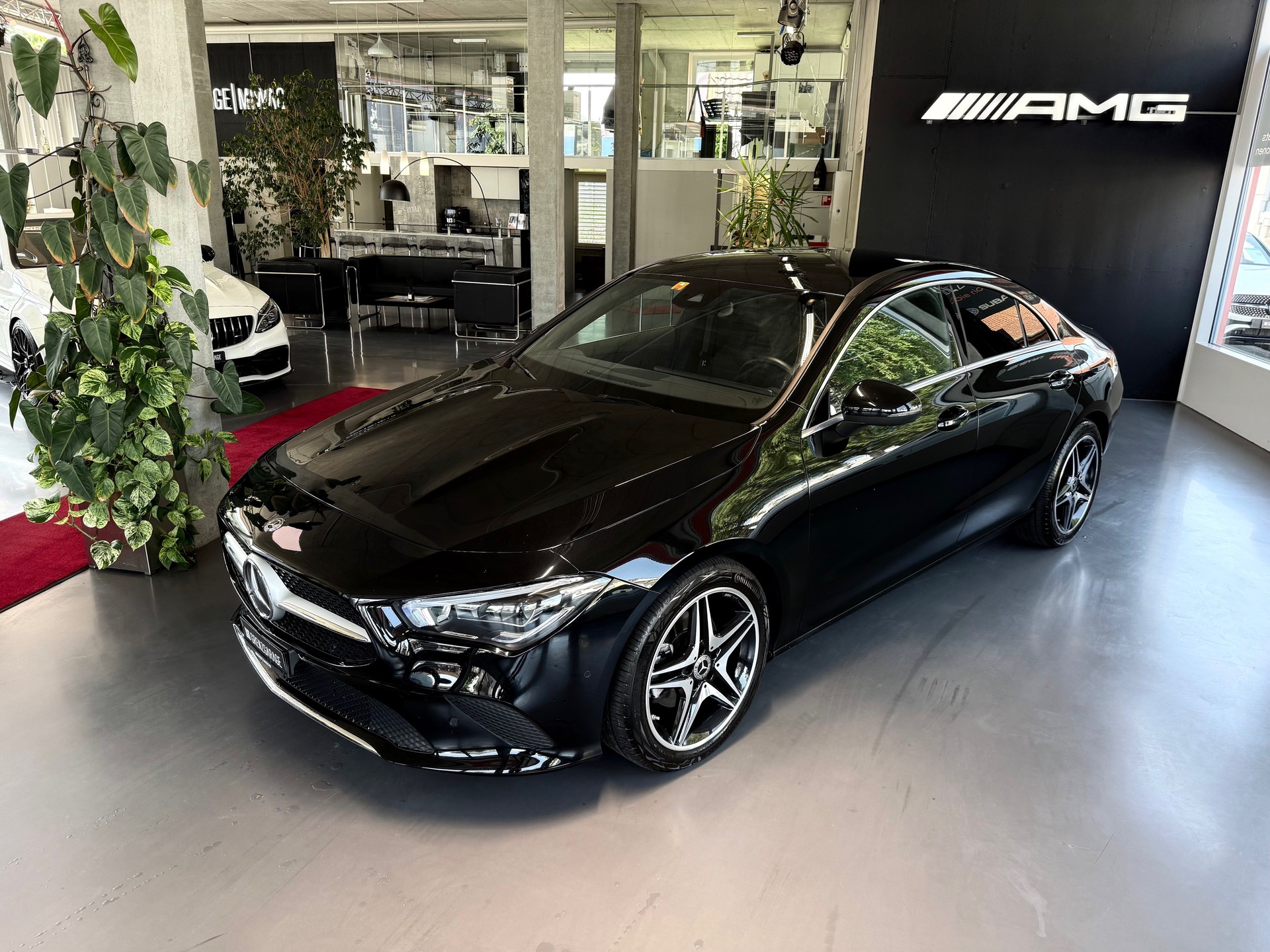 MERCEDES-BENZ CLA 200 Progressive 7G-DCT