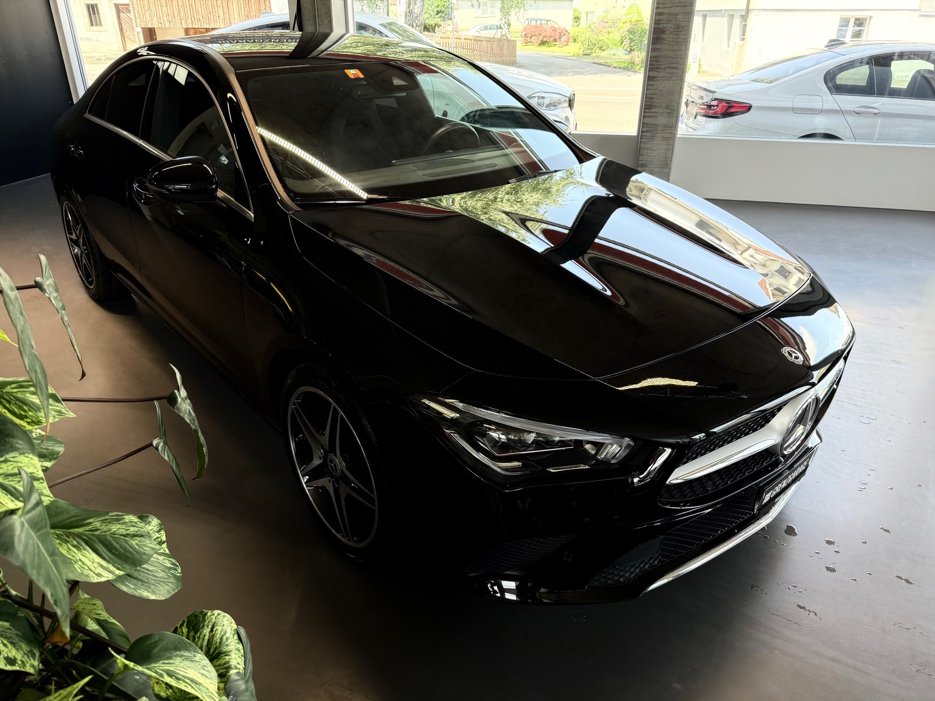 MERCEDES-BENZ CLA 200 Progressive 7G-DCT-showroom-element-2