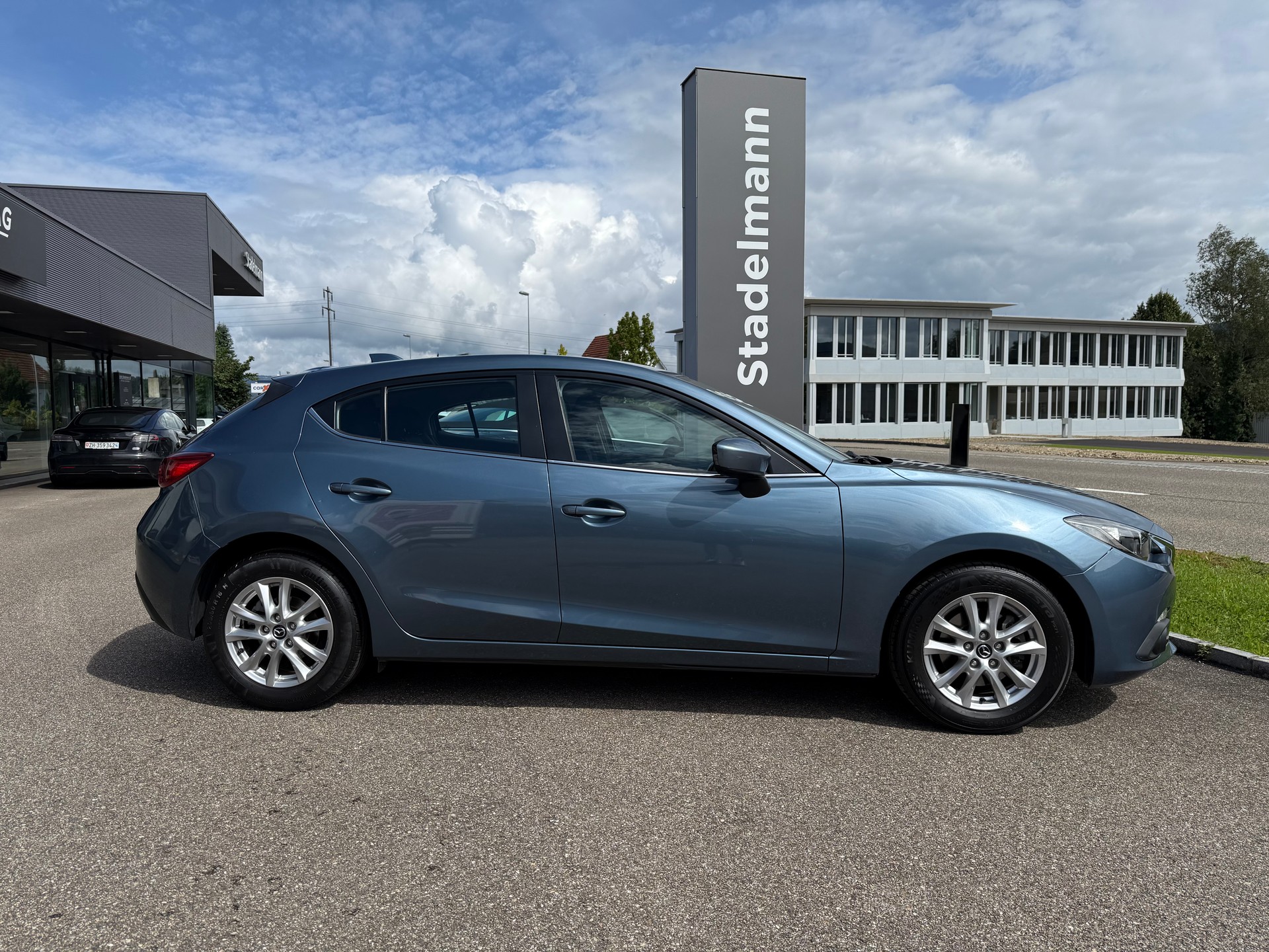 MAZDA 3 2.0 120 Ambition-showroom-element-1