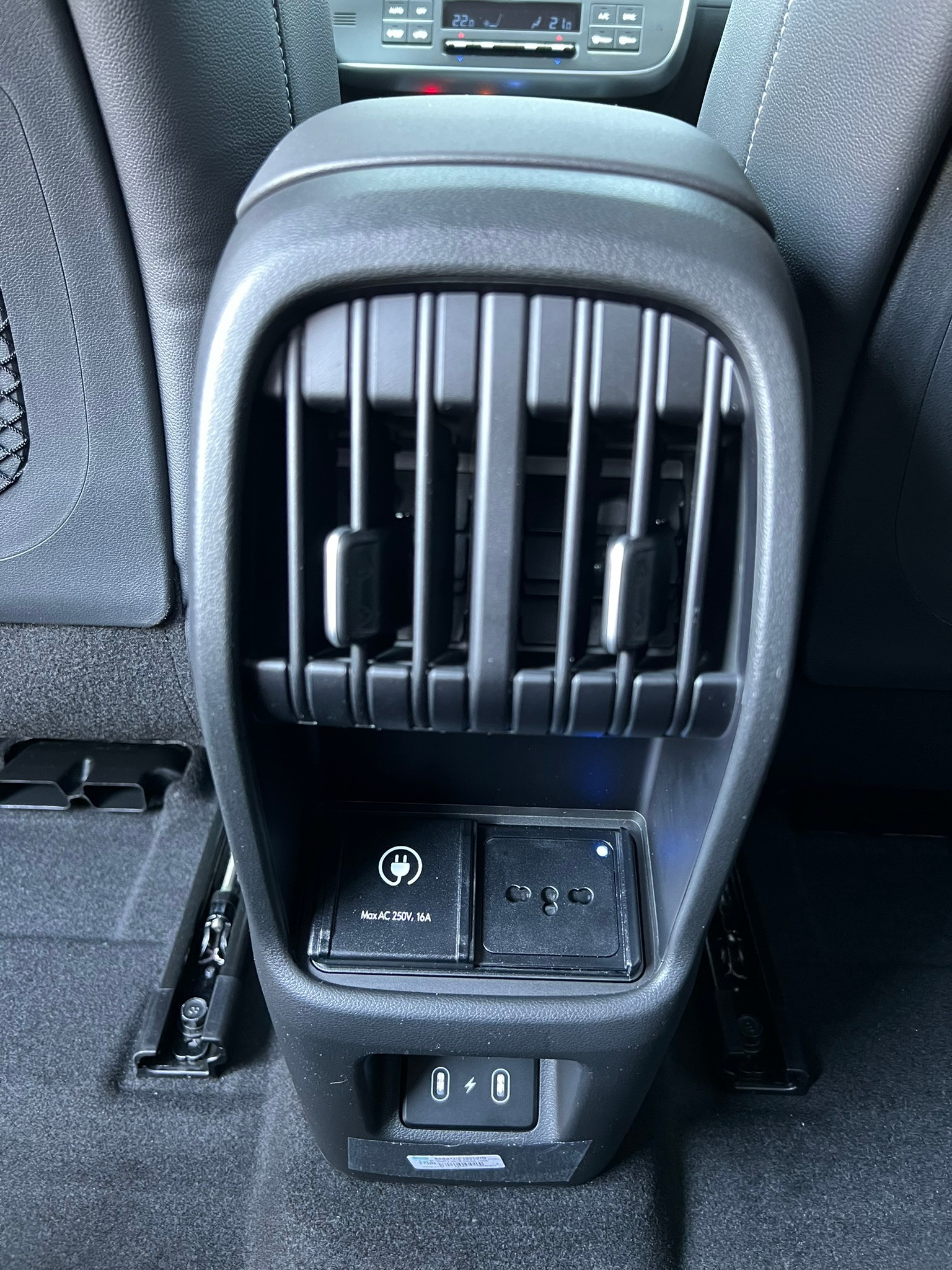 Image HYUNDAI KONA Kona EV 48.4 kWh Amplia