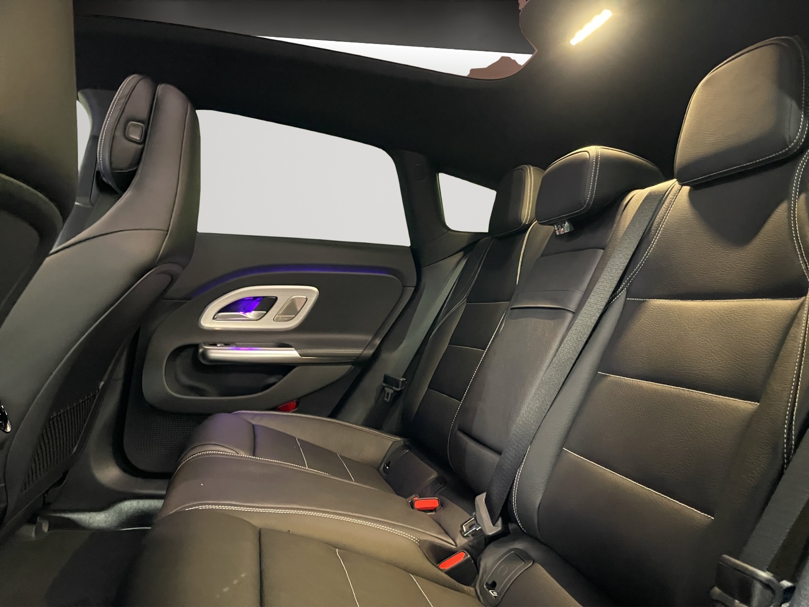 Image MERCEDES-BENZ CLA-350 CLA Shooting Brake 350 4Matic 85 kWh EQ