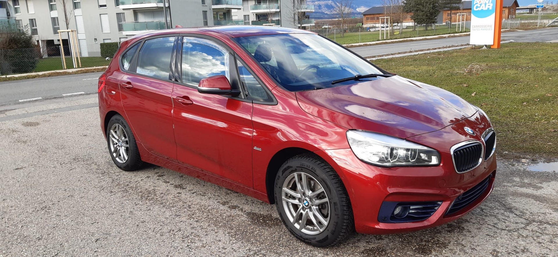 BMW 220d xDrive Active Tourer Steptronic-showroom-element-1