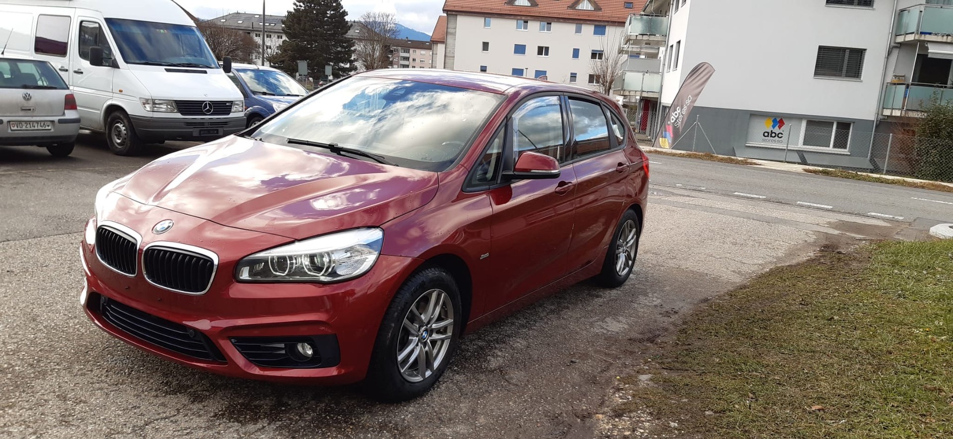 BMW 220d xDrive Active Tourer Steptronic-showroom-element-2