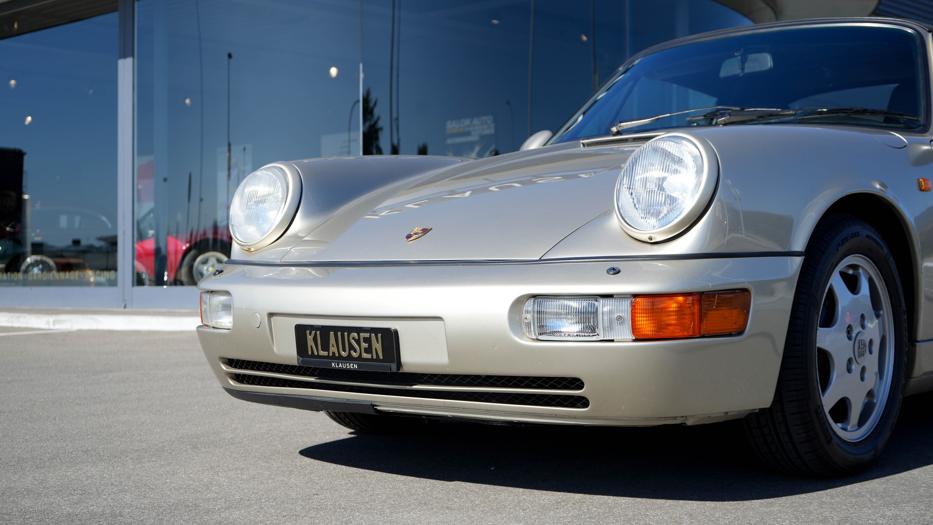 PORSCHE 964 Carrera 4-showroom-element-3