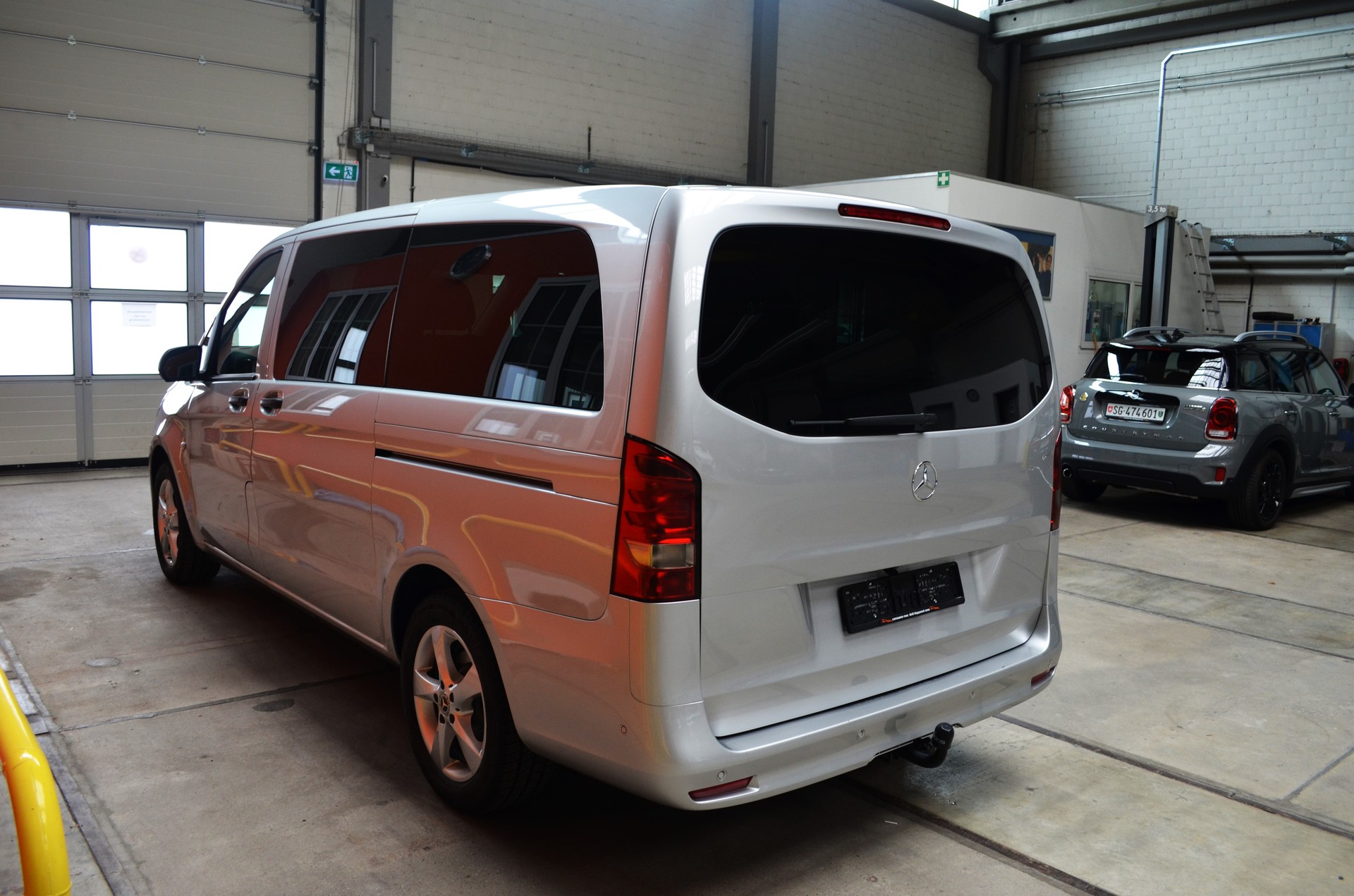 MERCEDES-BENZ Vito 124 CDI Lang Select Tourer 4Matic 9G-Tronic-image-6
