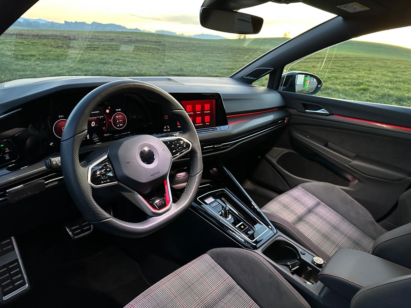 VW Golf 2.0 TSI GTI DSG-image-2