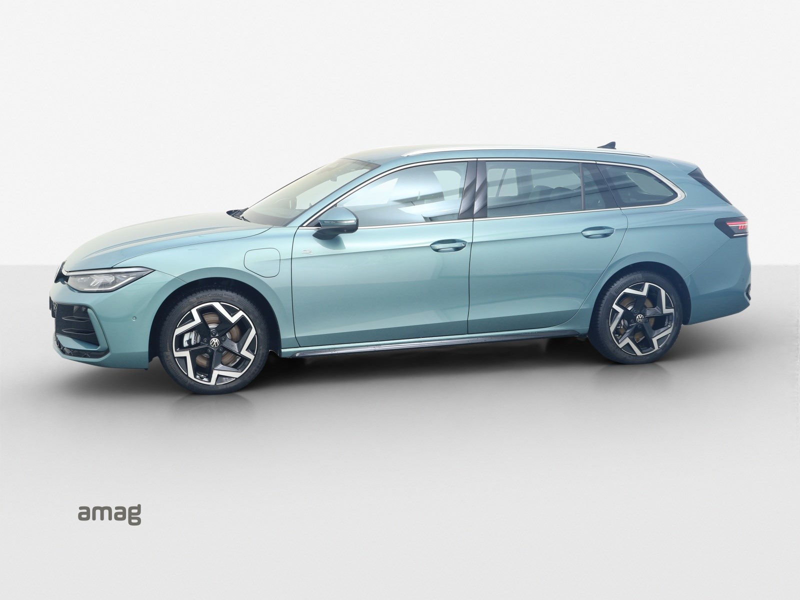 VW Passat Variant 1.5 TSI evo2 Plug-In- Hybrid R-Line DSG-image-1
