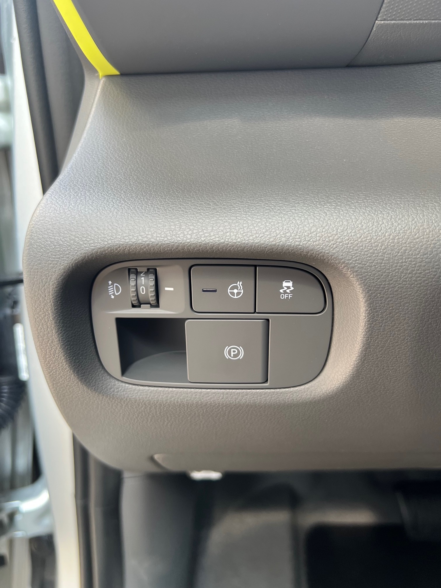 HYUNDAI Inster 49kWh Vertex Cross-image-12