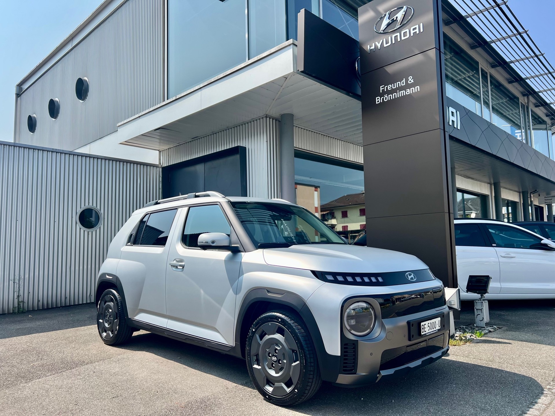 HYUNDAI Inster 49kWh Vertex Cross-showroom-element-2