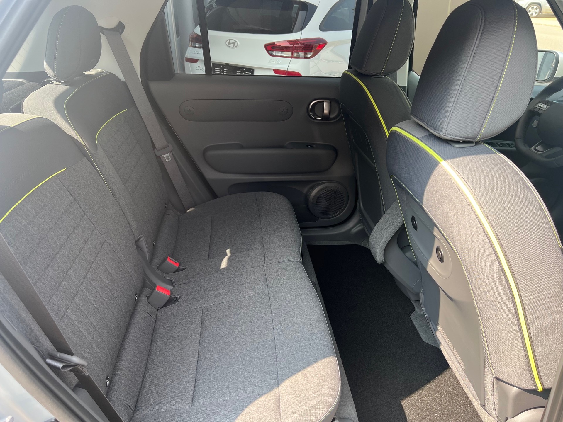 HYUNDAI Inster 49kWh Vertex Cross-image-18