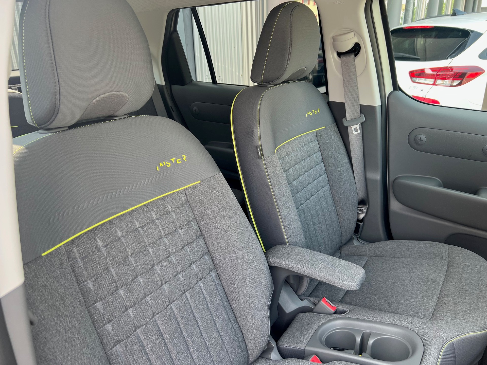 HYUNDAI Inster 49kWh Vertex Cross-image-19