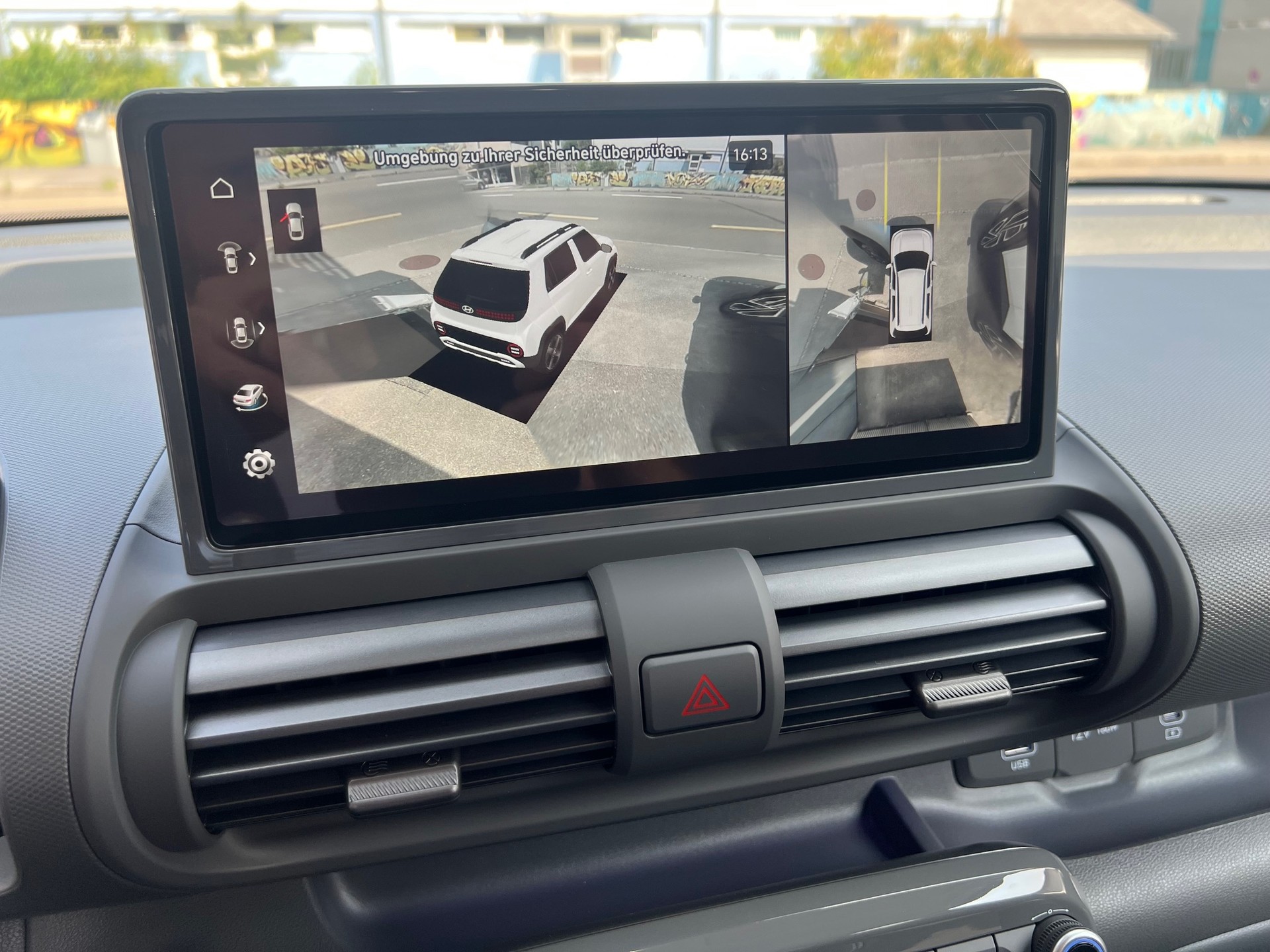 HYUNDAI Inster 49kWh Vertex Cross-image-13