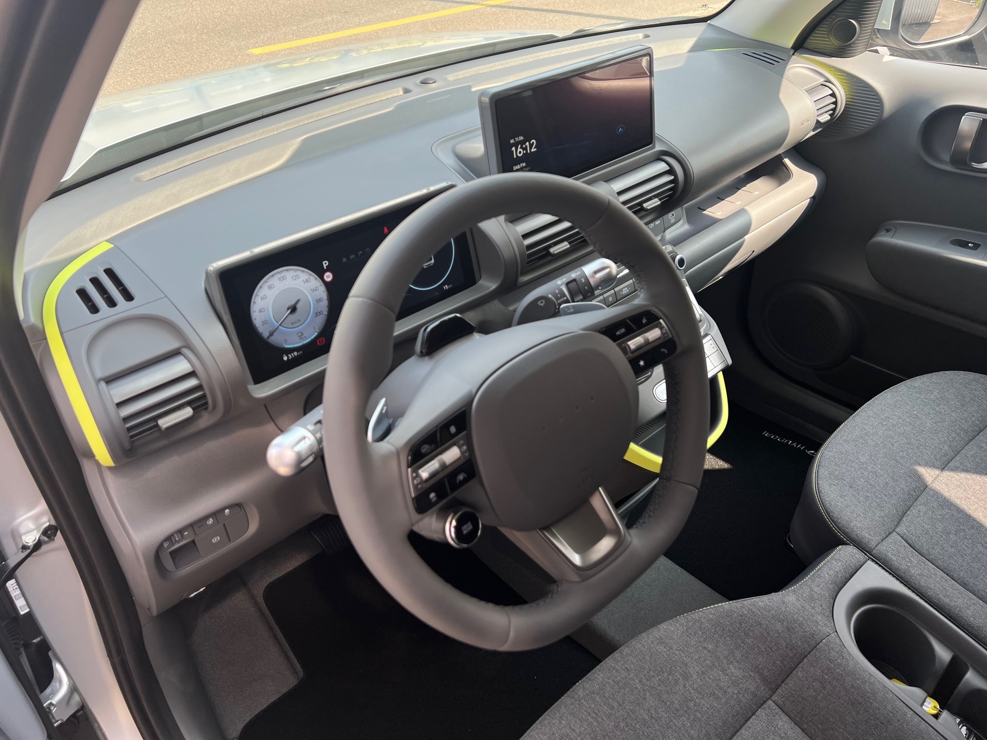 HYUNDAI Inster 49kWh Vertex Cross-image-8
