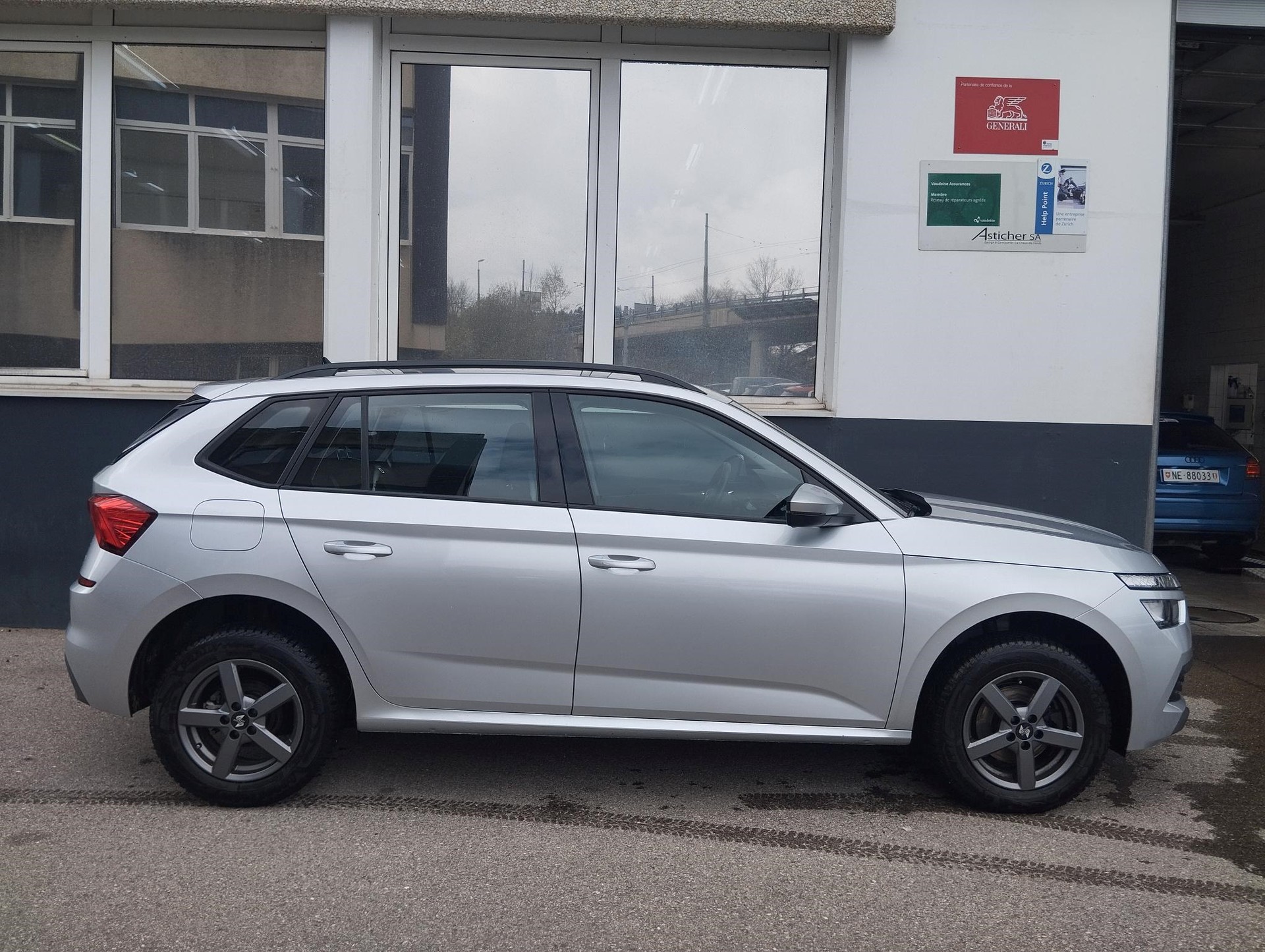 SKODA Kamiq 1.0 TSI Ambition DSG-showroom-element-2