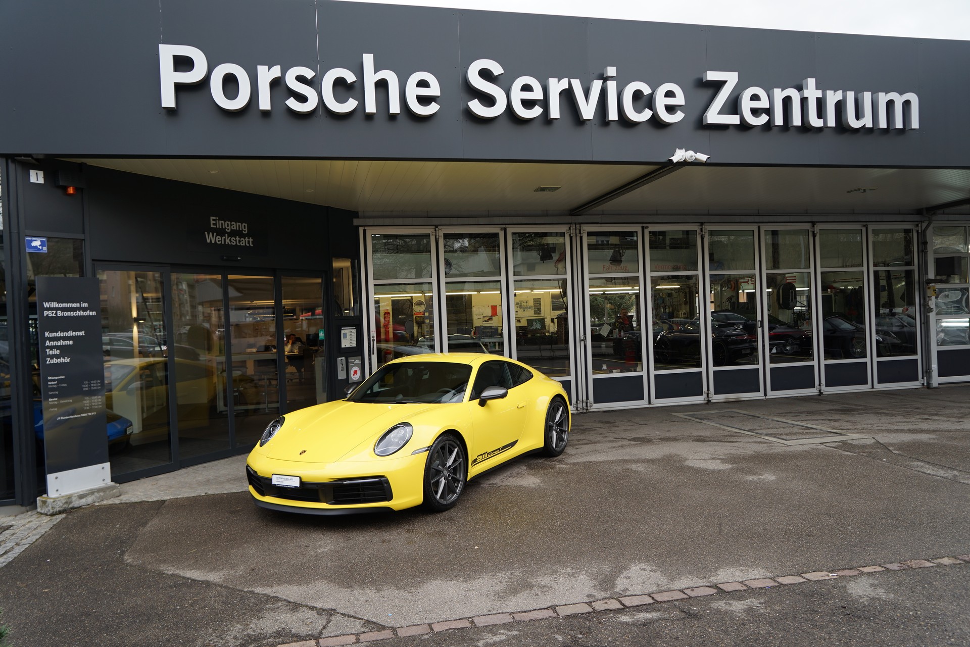 PORSCHE 911 Carrera T PDK