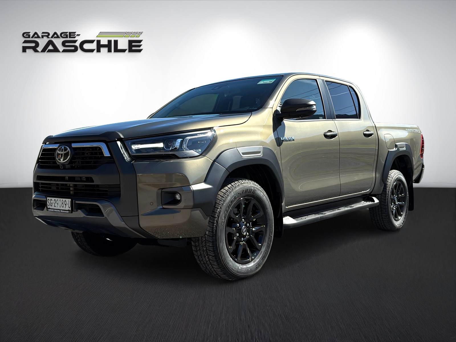 TOYOTA Double Cab.-Pick-up 2.8 D-4D 204 Invincible MHEV-showroom-element-2