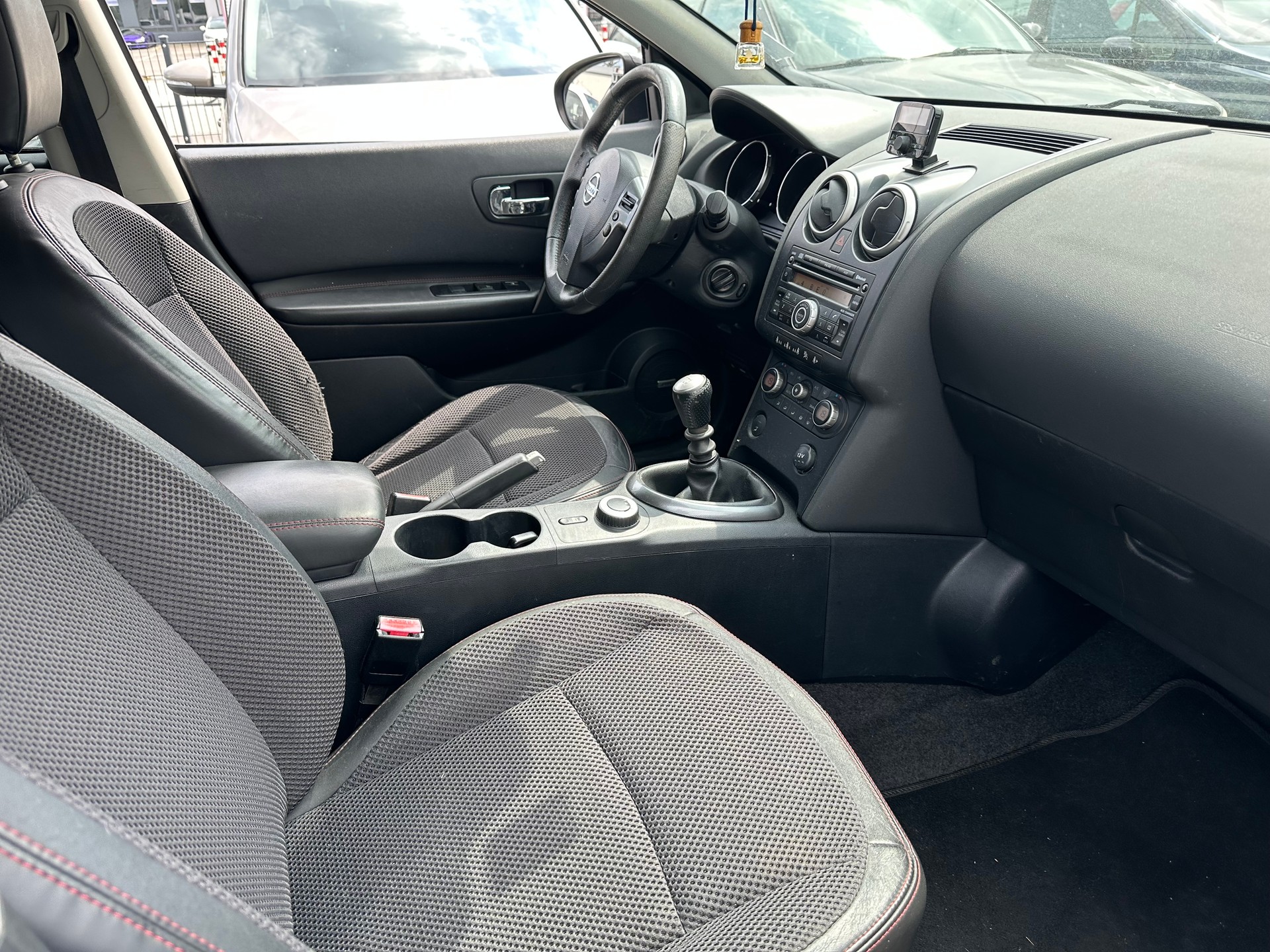 NISSAN Qashqai 2.0 4WD acenta-image-4