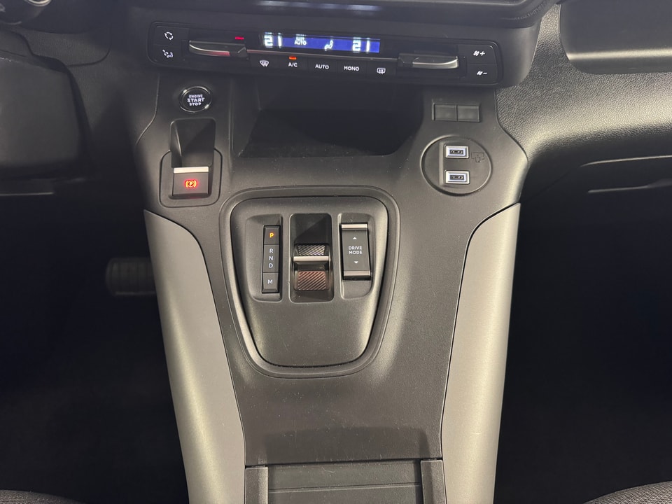 Proace City Verso L2 1.5 D 130 Style