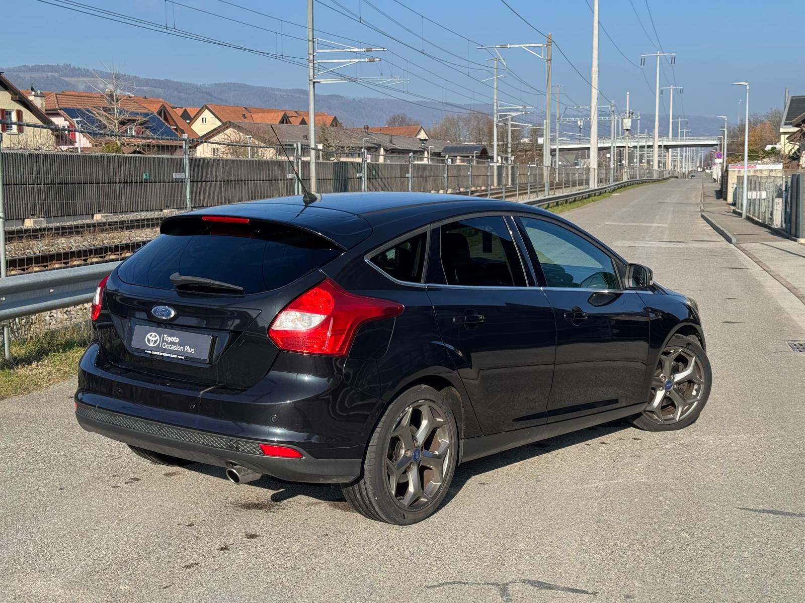 FORD Focus 1.6 SCTi Titanium-showroom-element-2