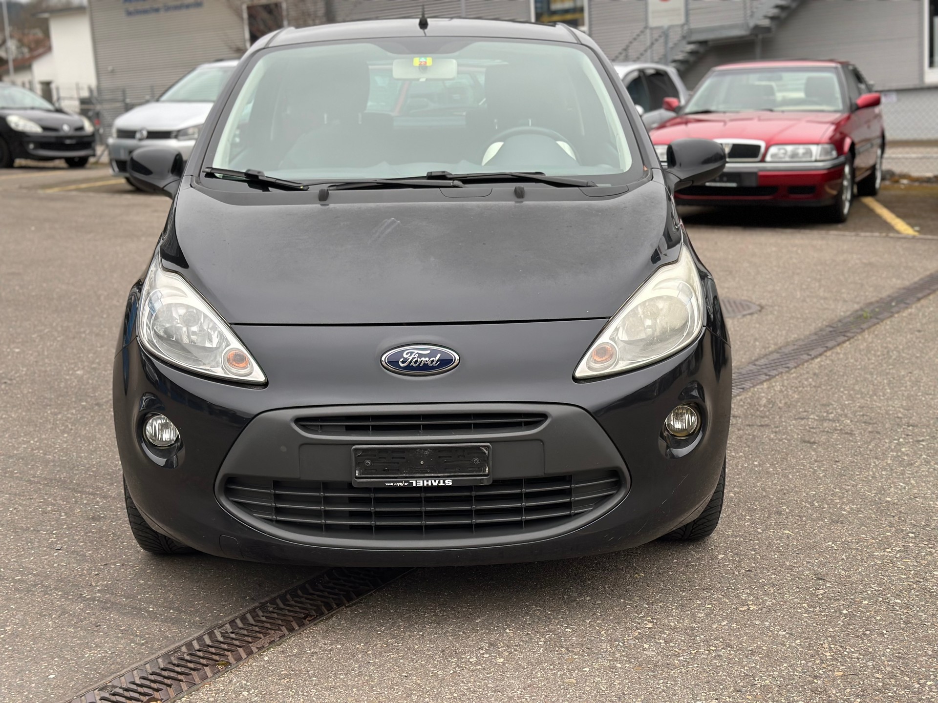FORD KA 1.25 Titanium-showroom-element-2
