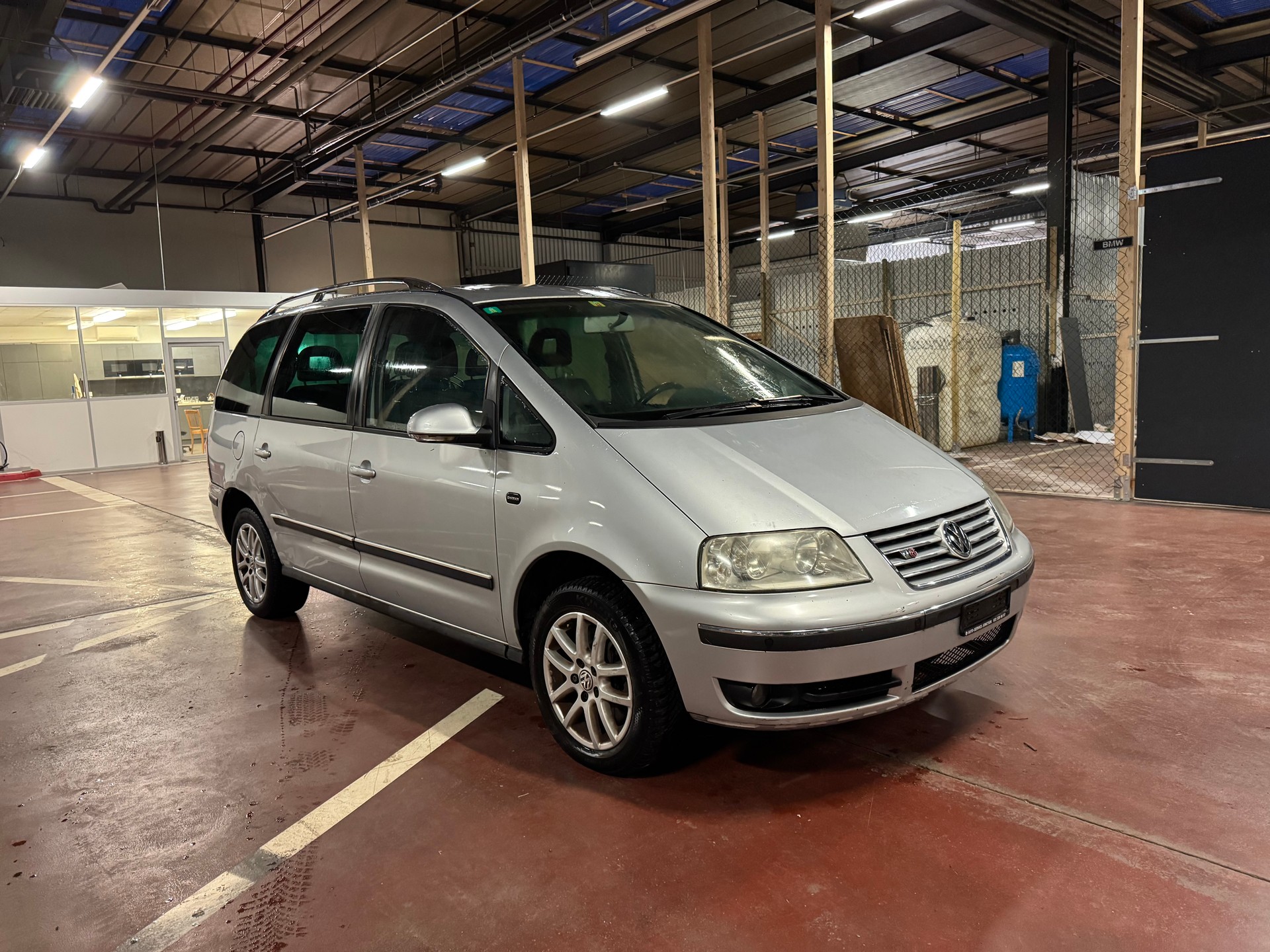 VW Sharan 2.8 V6 Trendline 4Motion-showroom-element-3