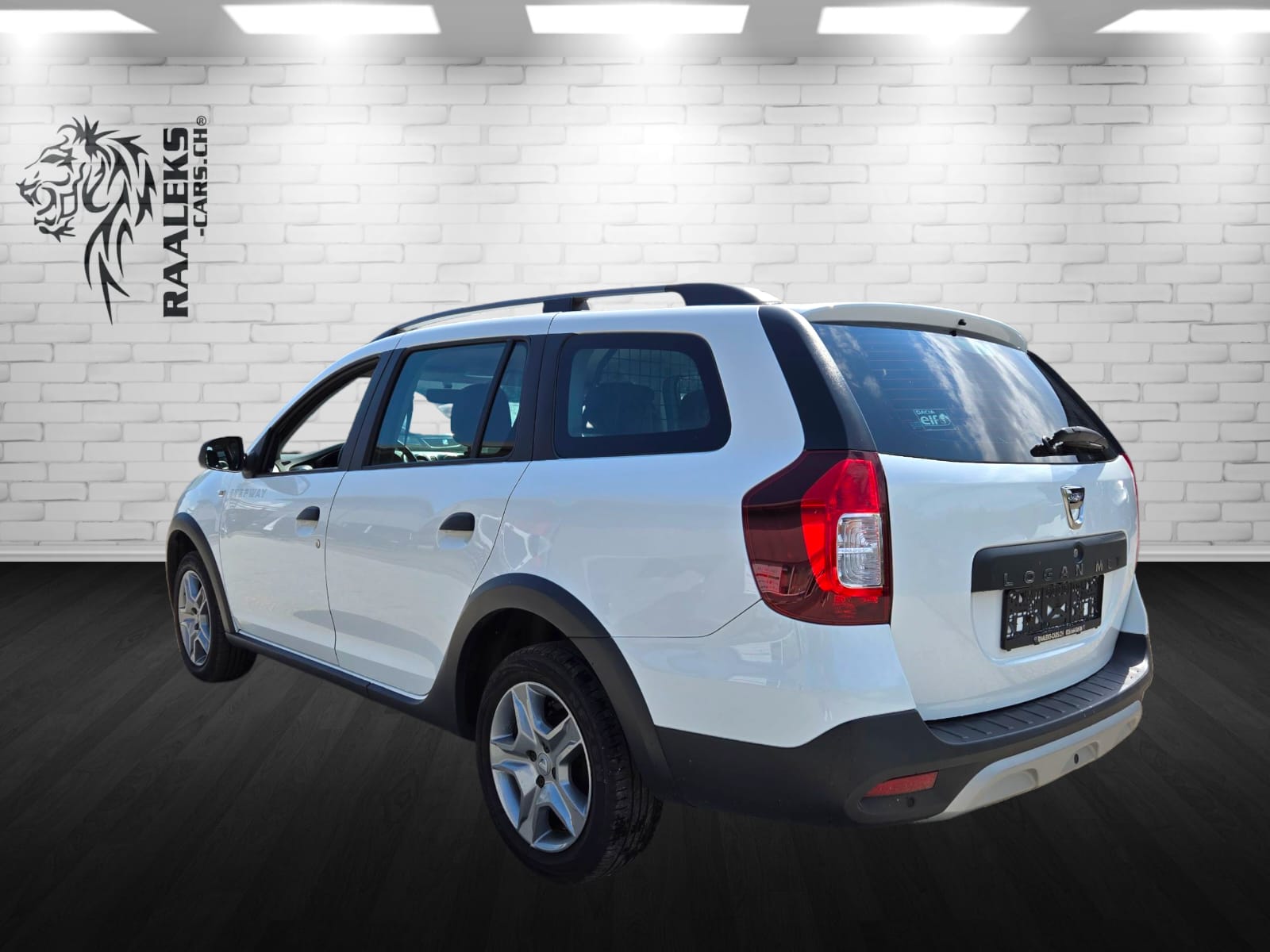 DACIA Logan MCV 0.9 Stepway-showroom-element-3