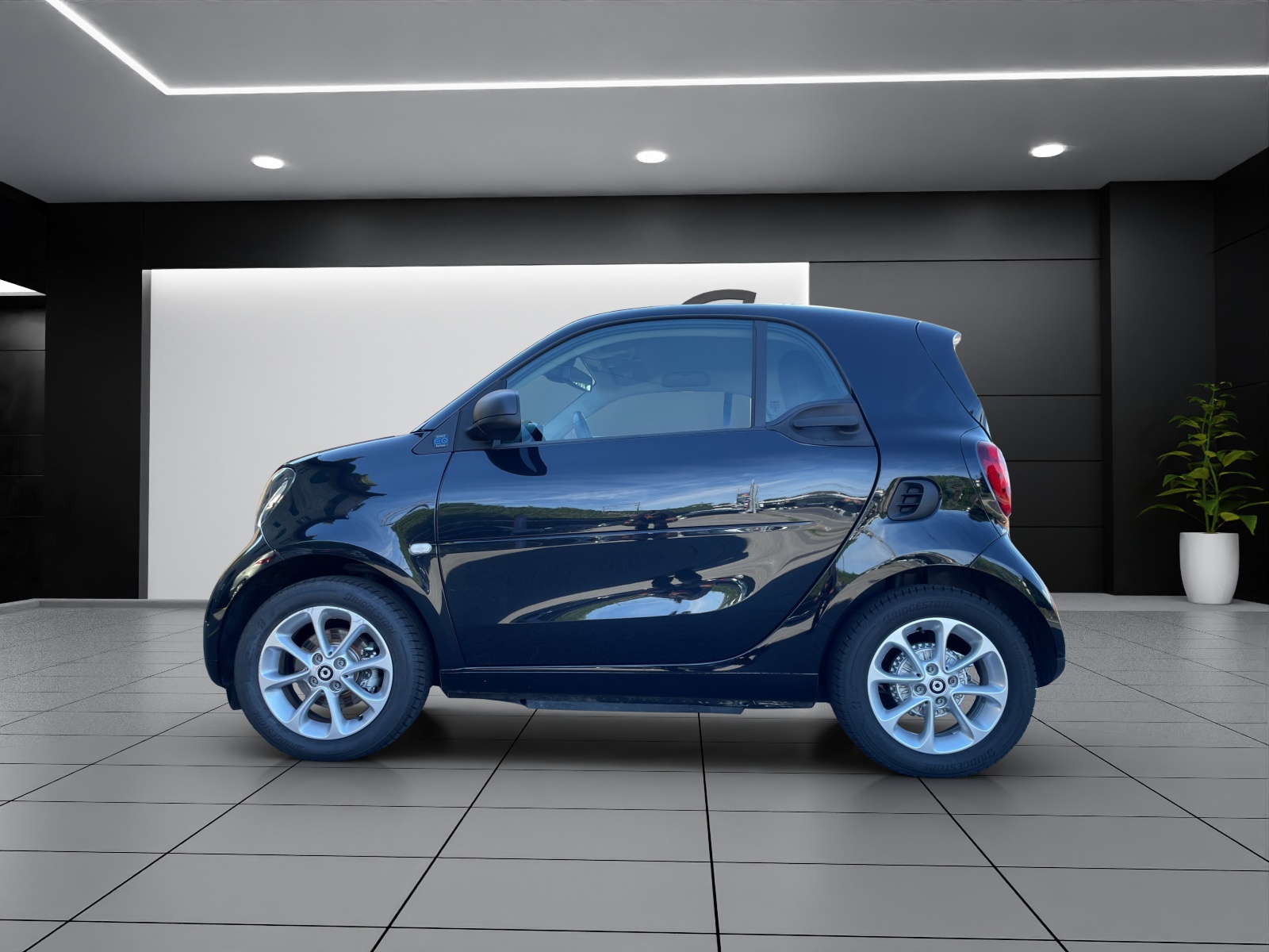 SMART fortwo EQ passion (incl. Batterie)-showroom-element-2