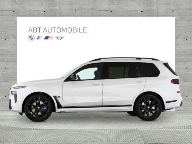 BMW X7 M60i-showroom-element-1