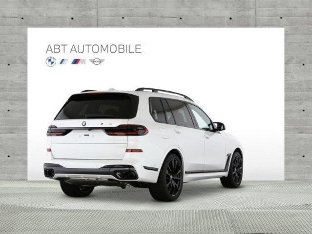 BMW X7 M60i-showroom-element-2
