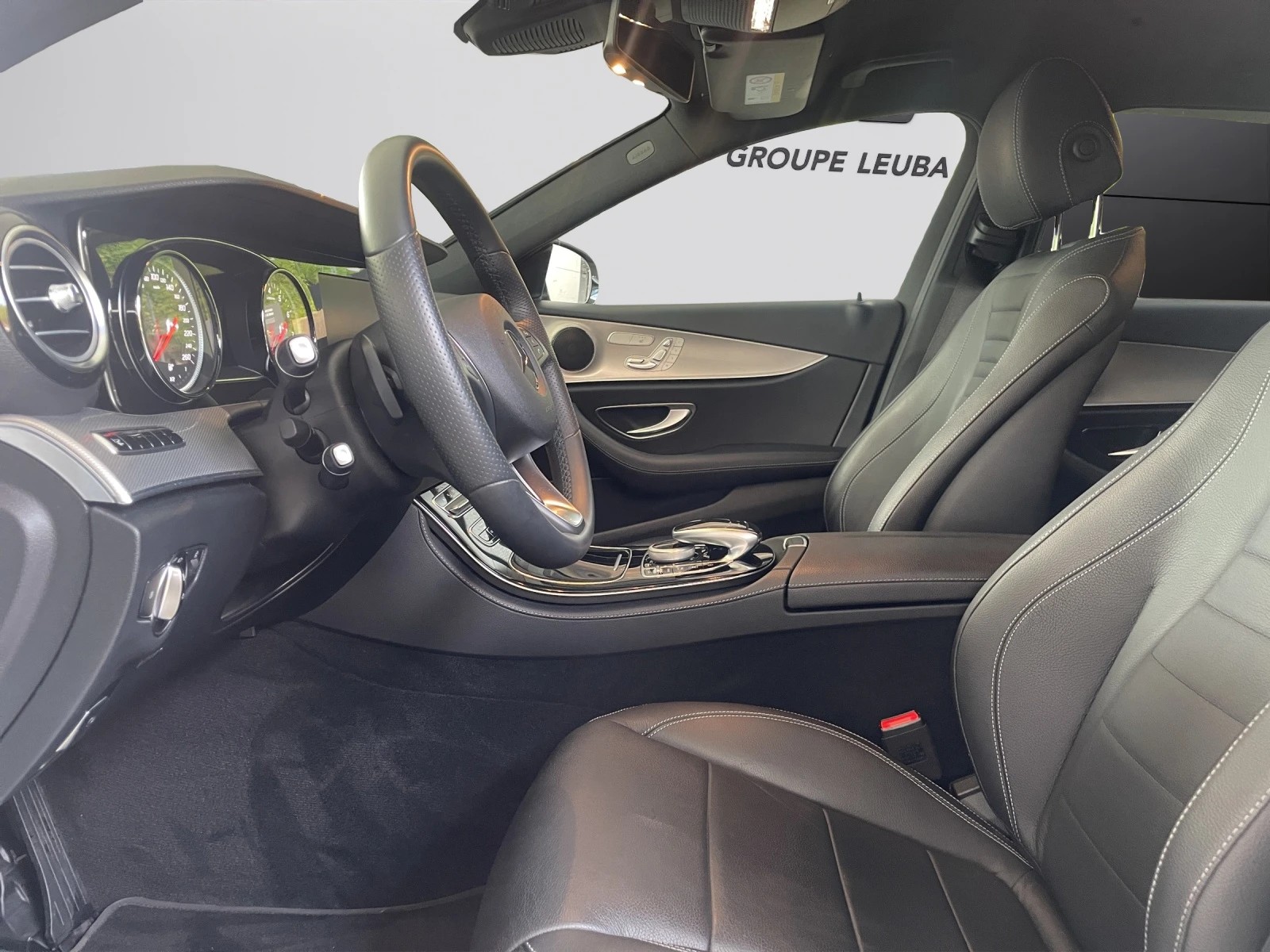 Image MERCEDES-BENZ E-200 E 200 Avantgarde 4 Matic 9G-Tronic