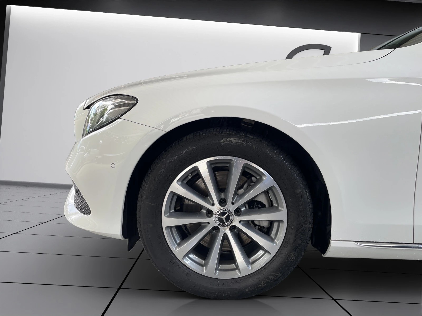 Image MERCEDES-BENZ E-200 E 200 Avantgarde 4 Matic 9G-Tronic