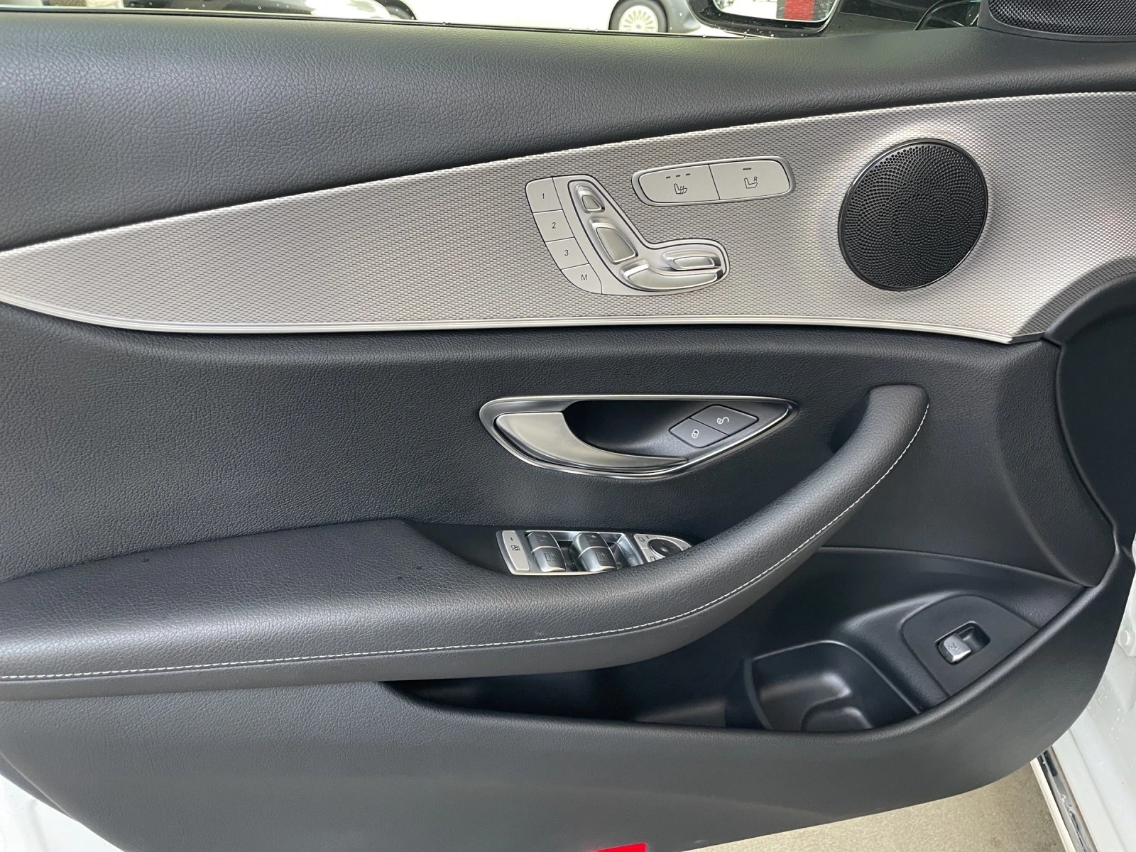 Image MERCEDES-BENZ E-200 E 200 Avantgarde 4 Matic 9G-Tronic