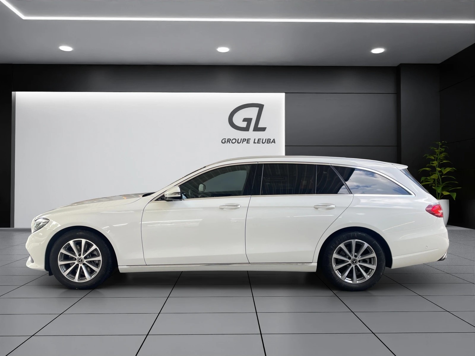 Image MERCEDES-BENZ E-200 E 200 Avantgarde 4 Matic 9G-Tronic