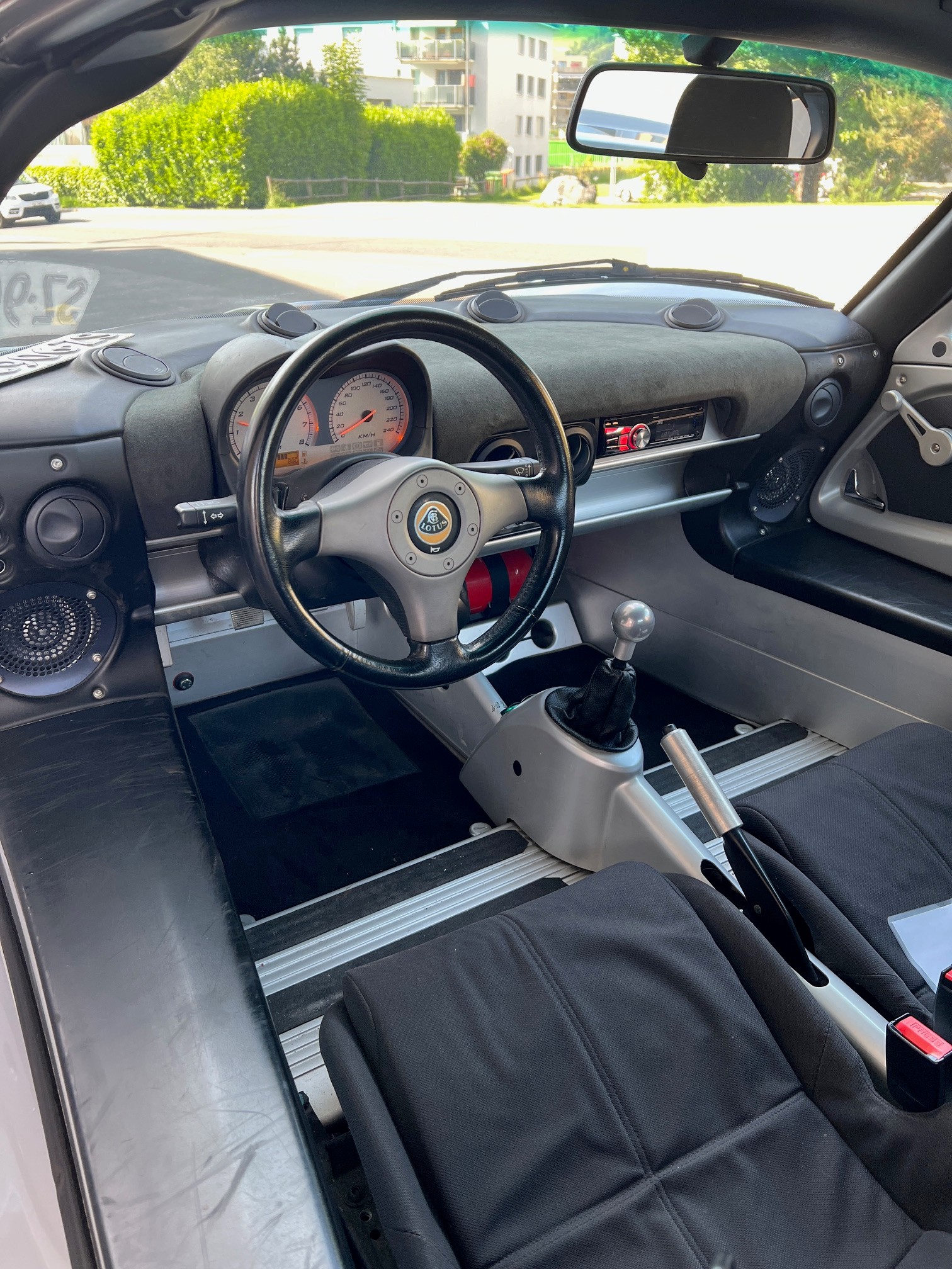 LOTUS Elise-image-4